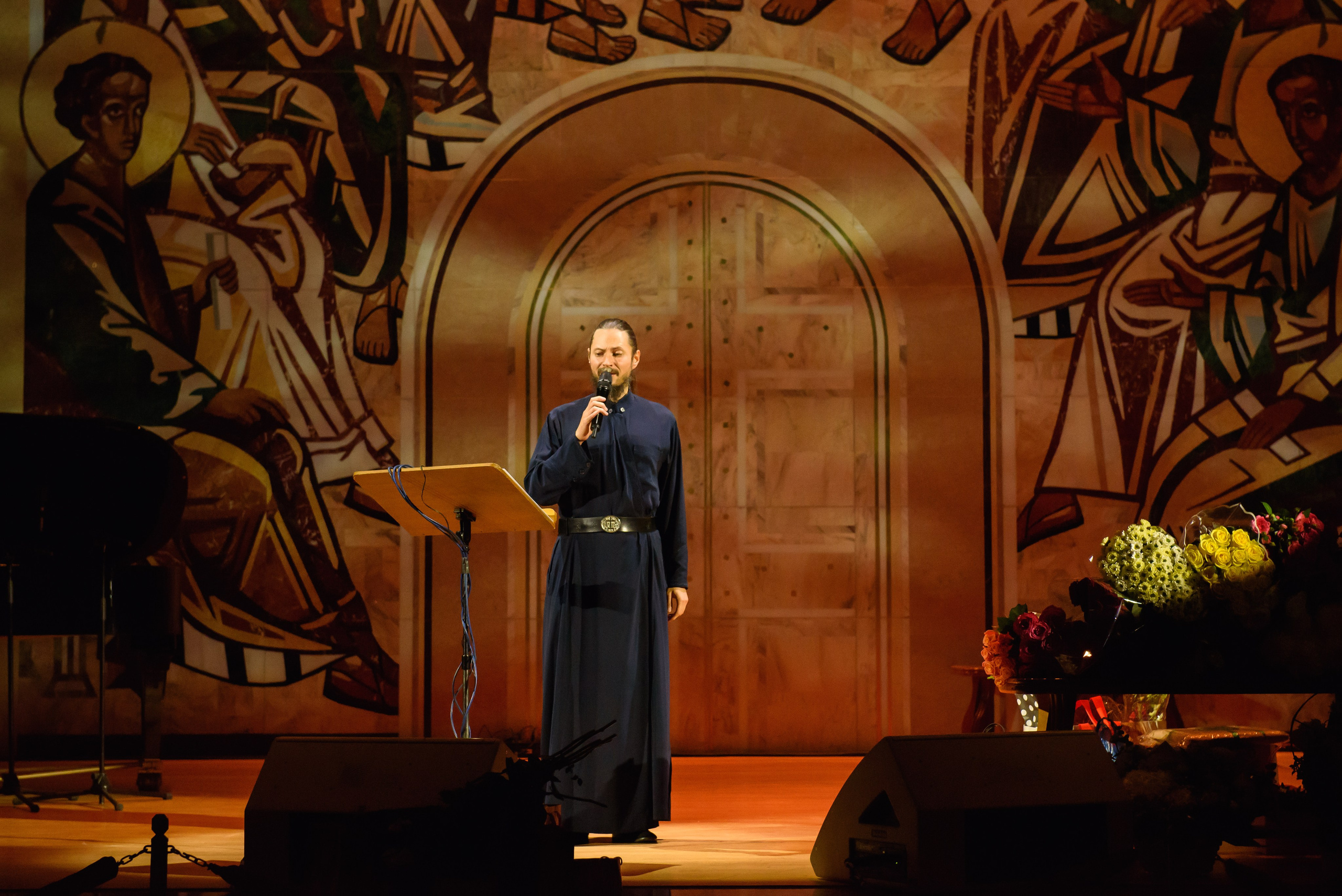 Иеромонах Фотий — «Имена на все времена», Зал Церковных Соборов. Бренд-фотограф для экспертов и блогеров в Москве Влада Горбовская