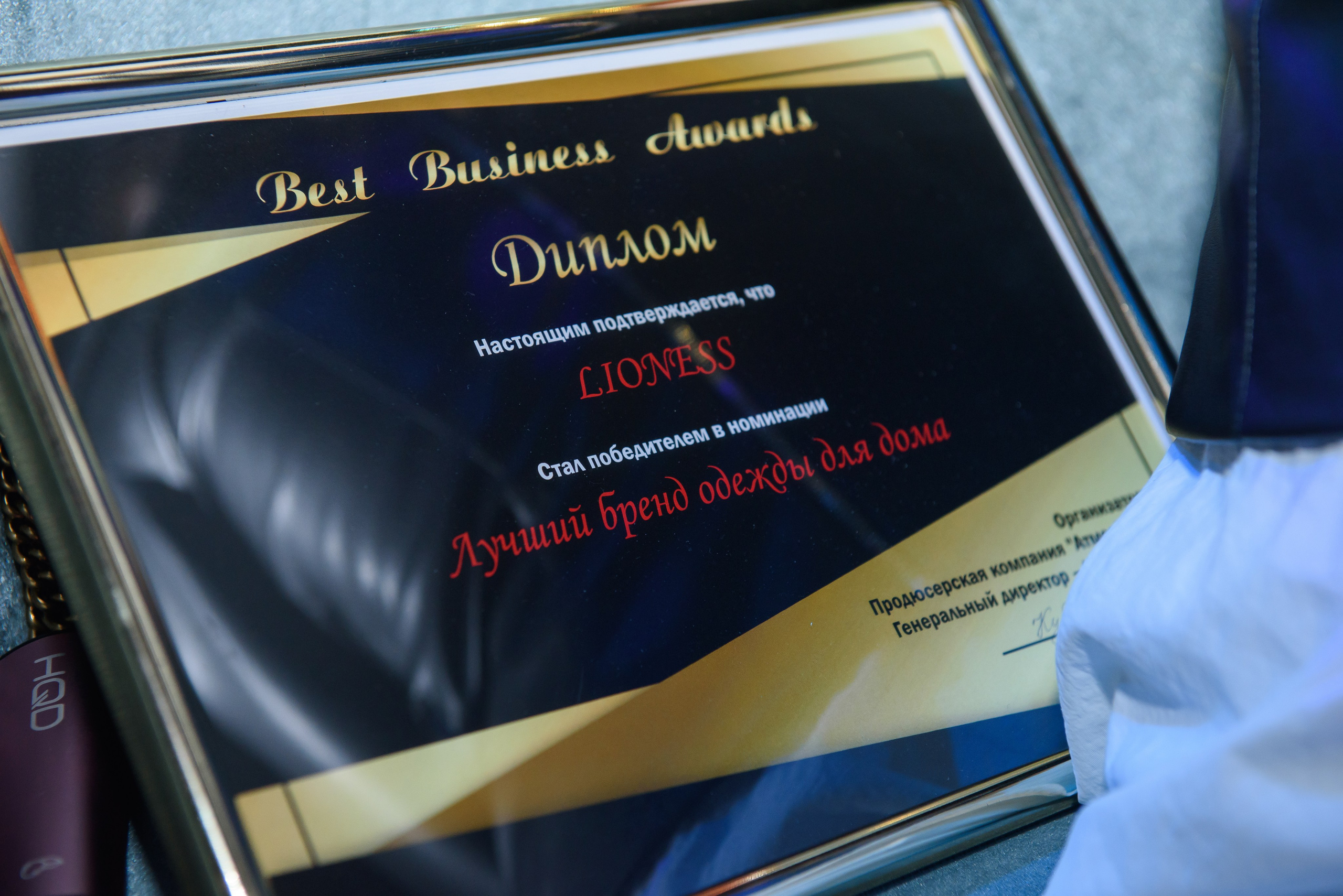 Личный фотограф на бизнес-церемонию, ресторан Caspian. Бренд-фотограф для экспертов и блогеров в Москве Влада Горбовская