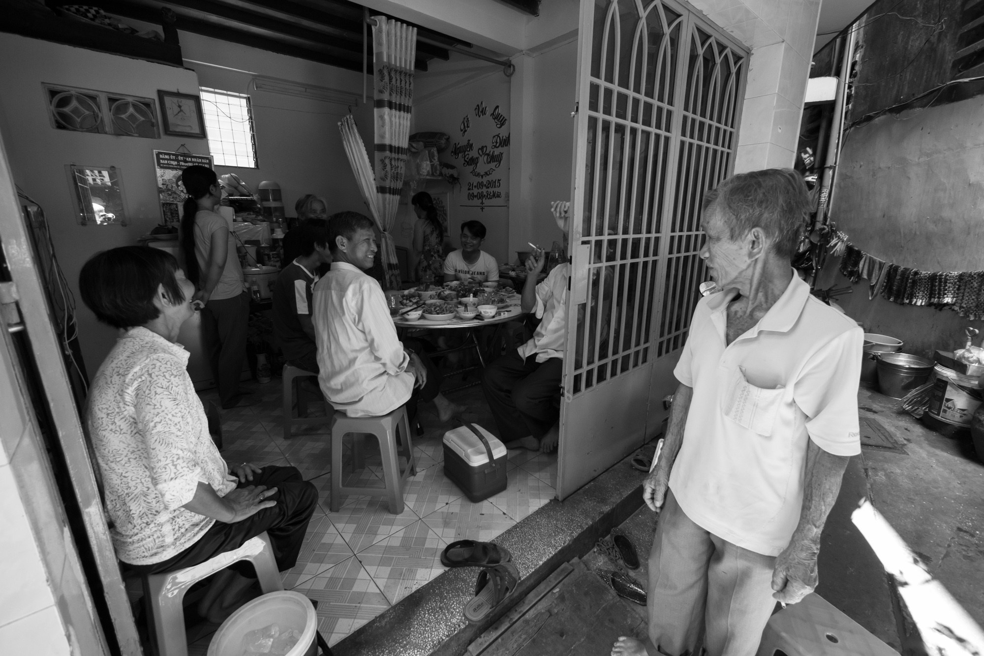 Чужие здесь не ходят. Сайгон, Вьетнам. Фотограф Алексей Скоробогатько