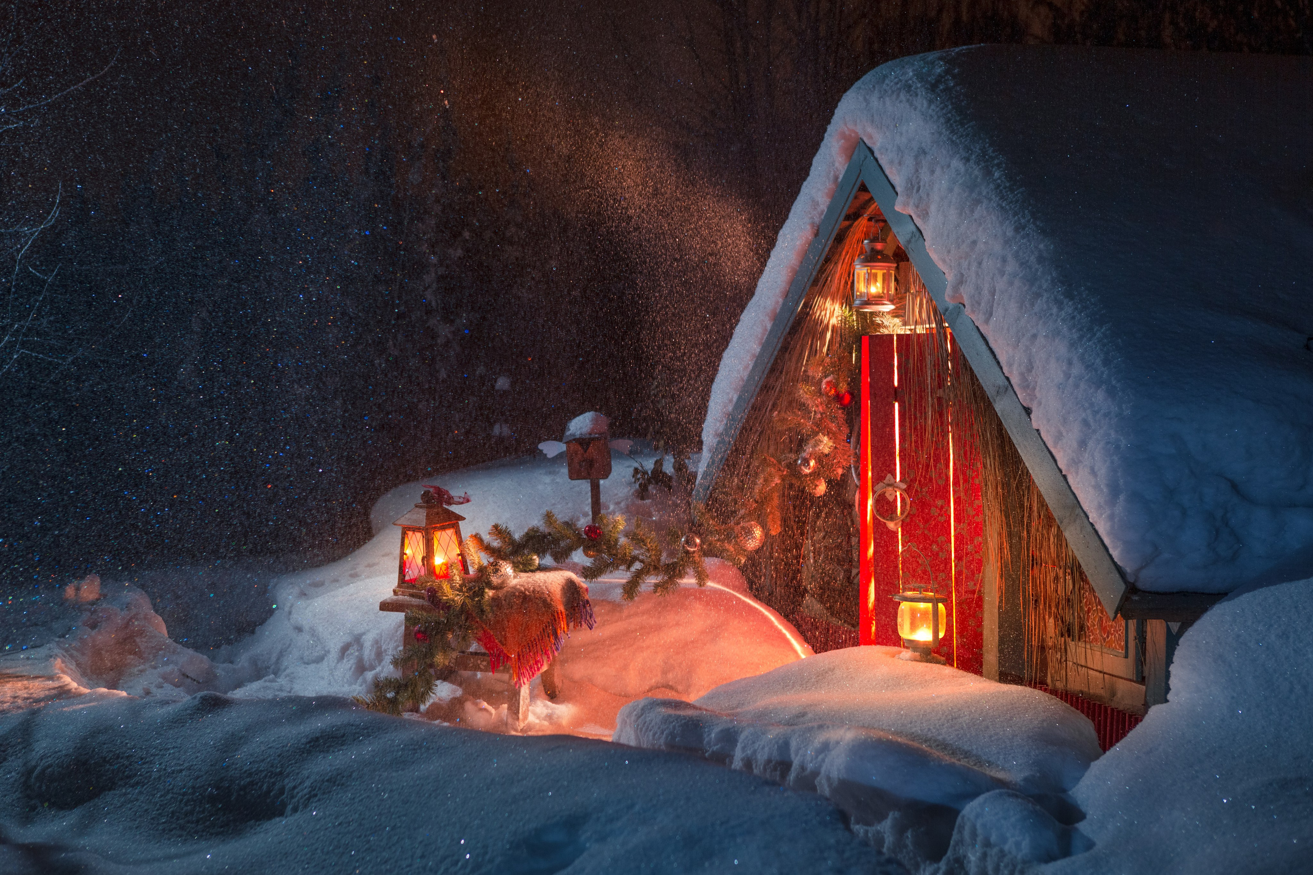 Рекламный, предметный, репортажный, семейный фотограф и художник в Москве