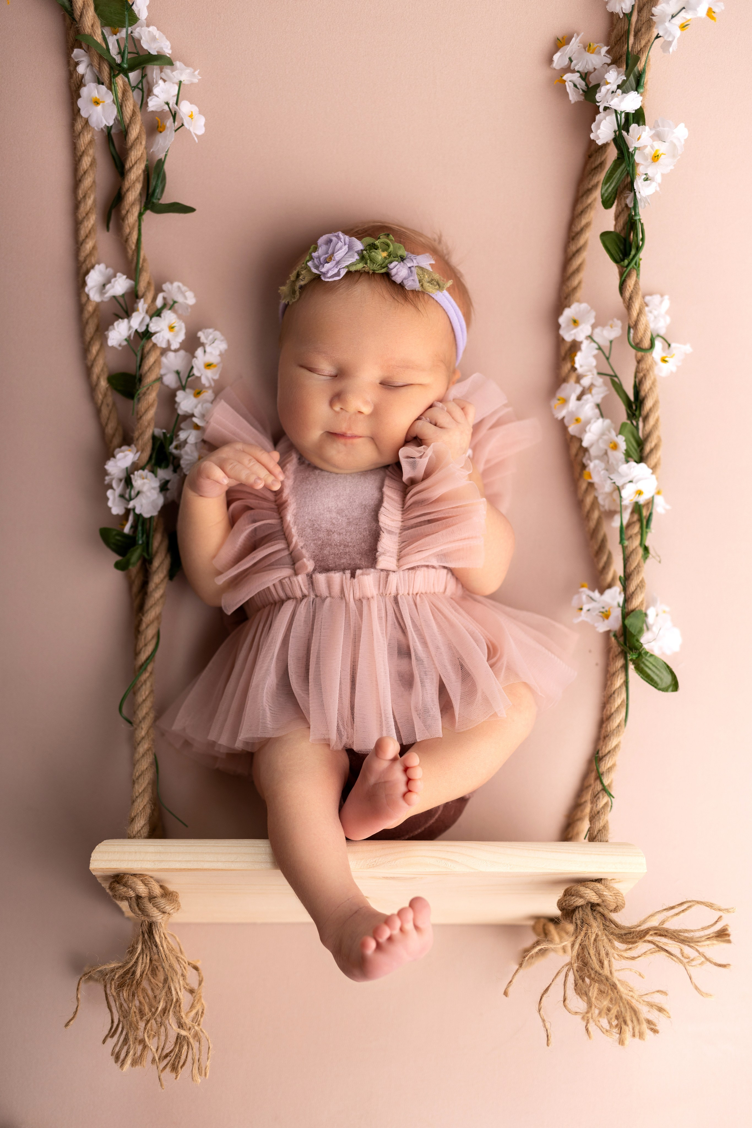 Классическая фотосессия малыша. Фотограф новорожденных малышей в Омске и Омской области Эльвира Камаева