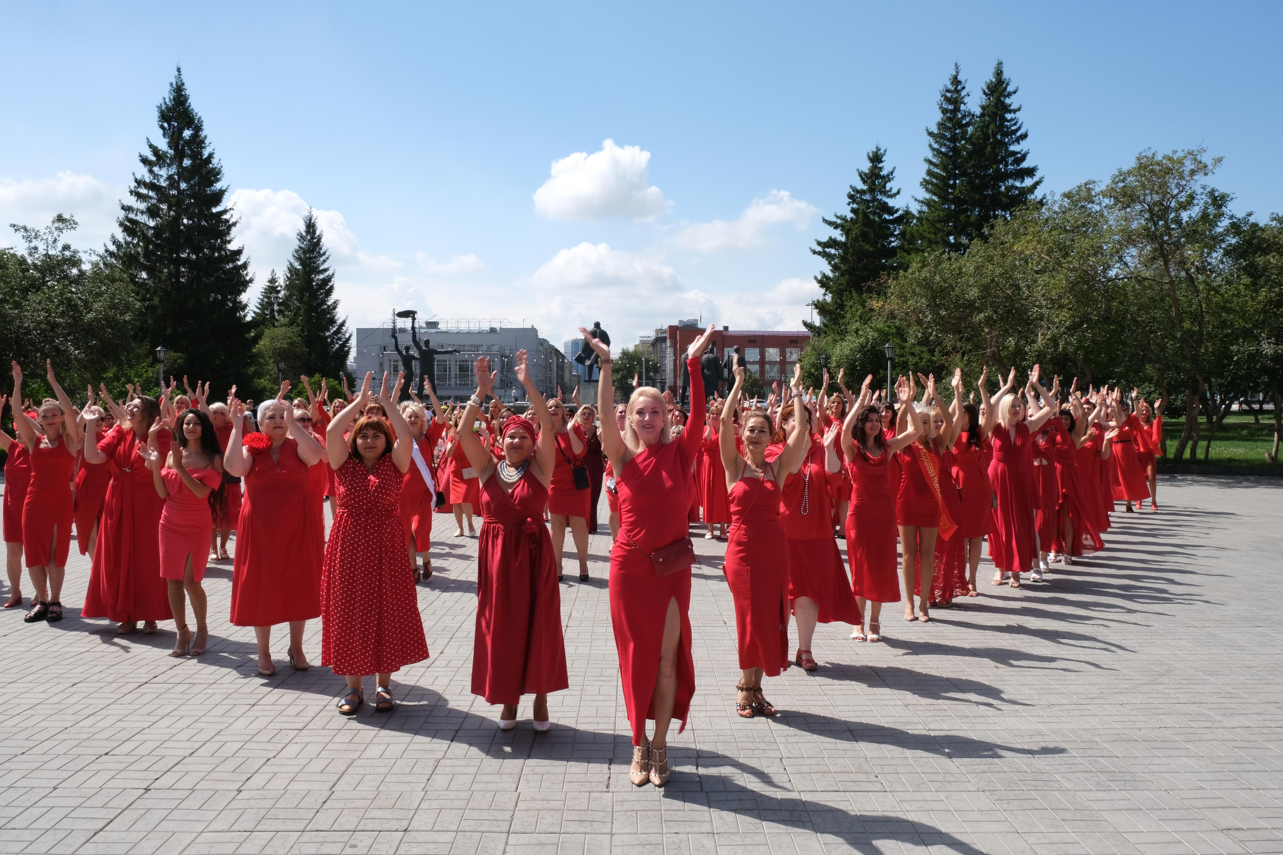 Фотограф Антон Гаврилов Красные платья