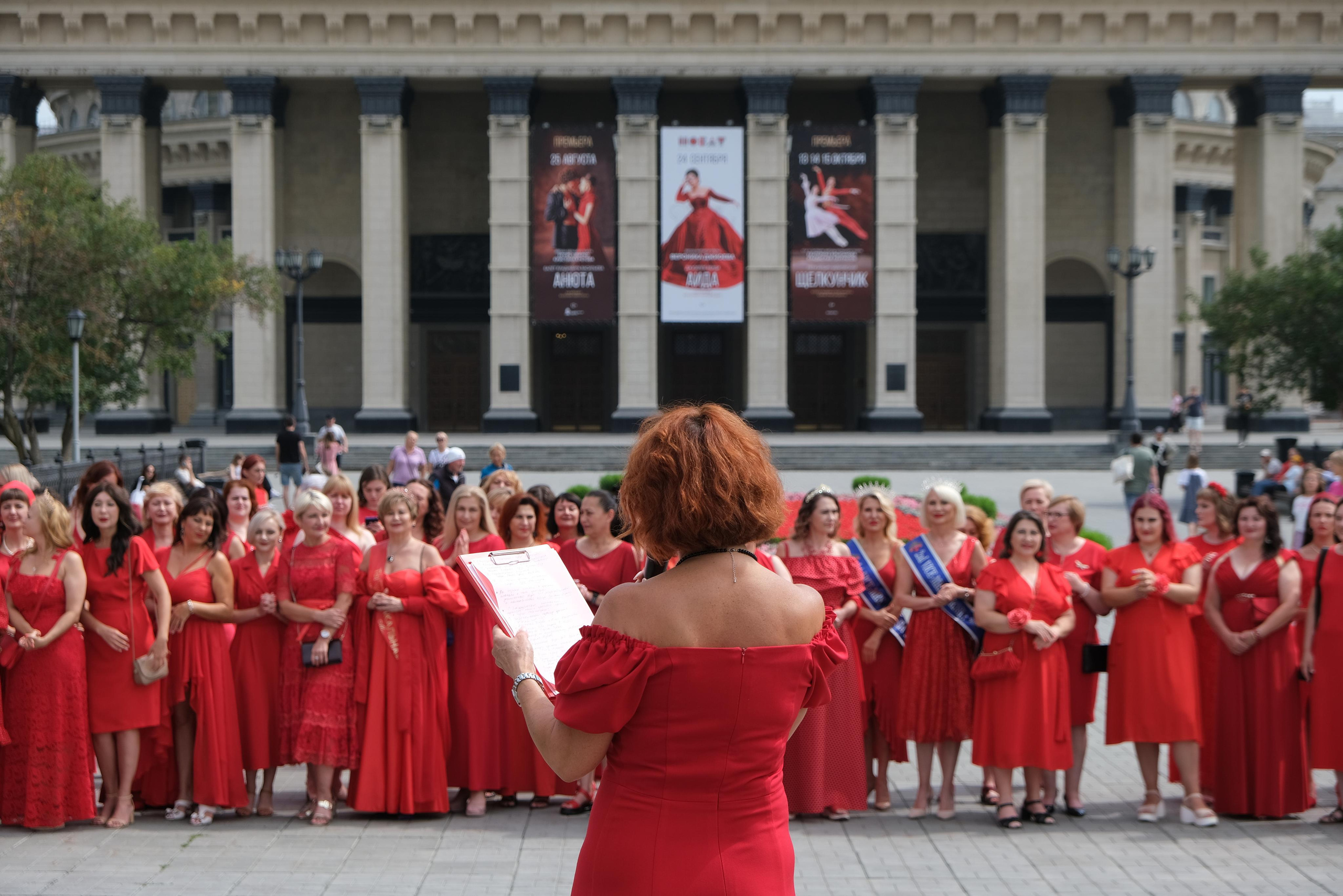 Фотограф Антон Гаврилов Красные платья