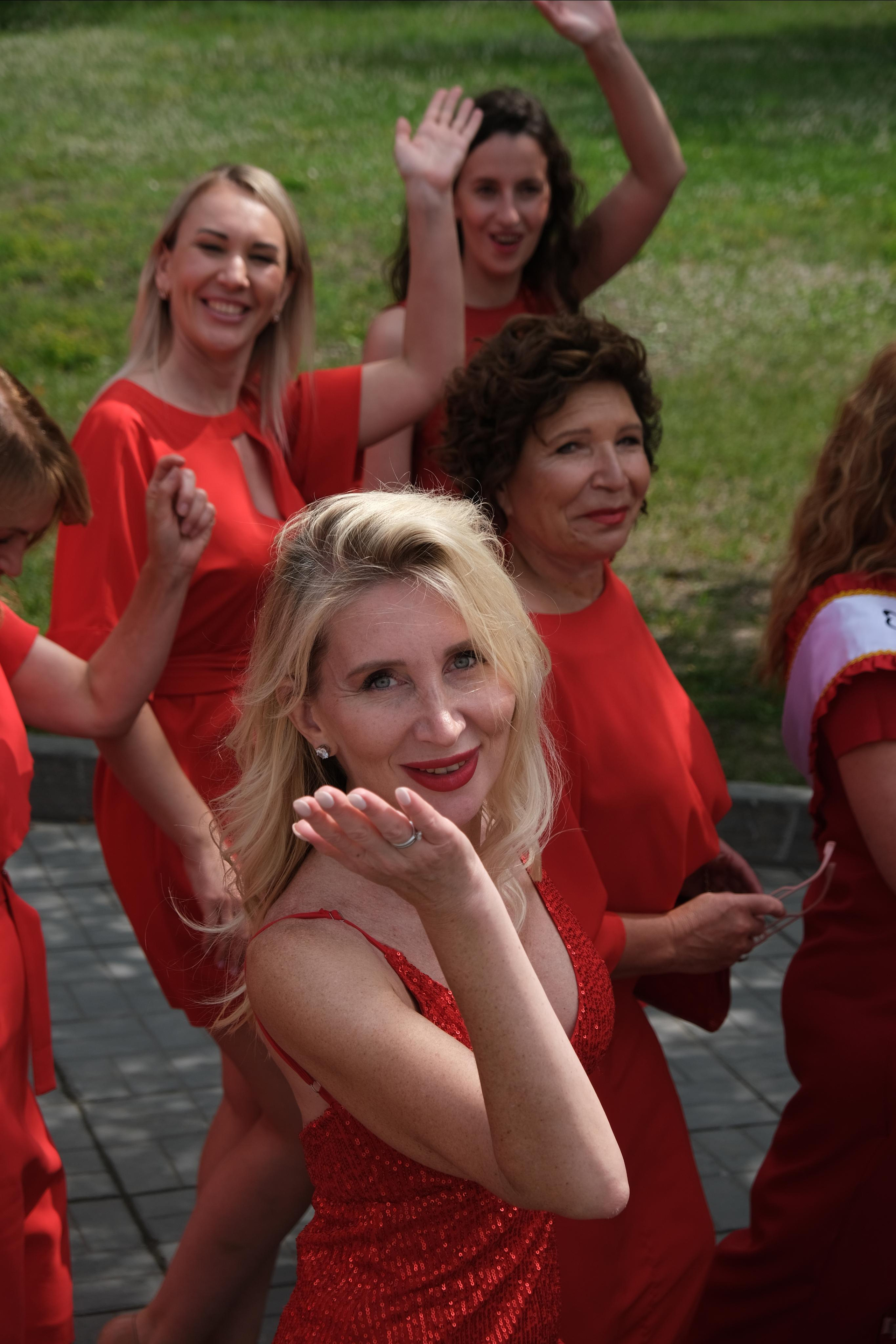 Фотограф Антон Гаврилов Красные платья