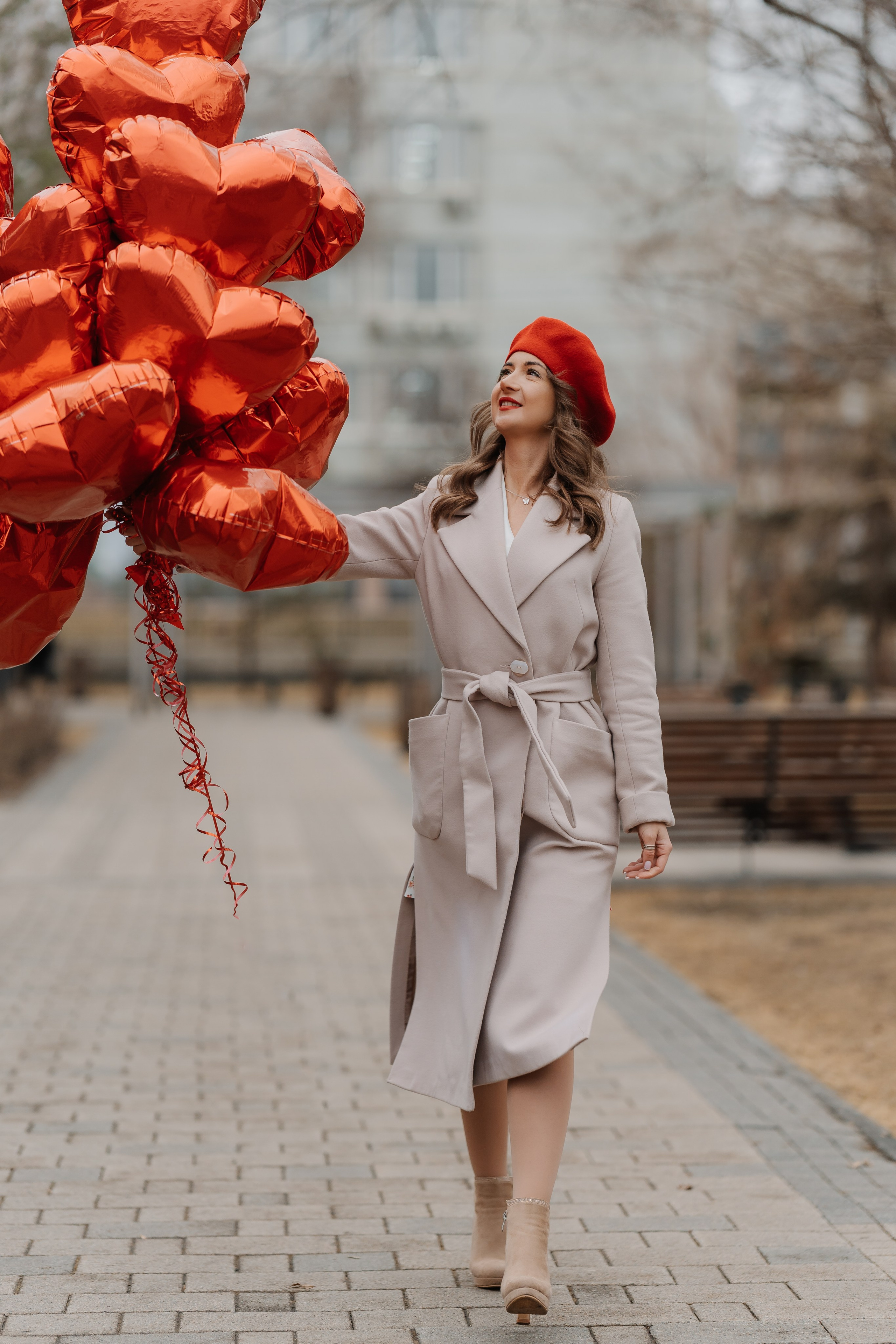 Аня с шарами. СВАДЕБНЫЙ ФОТОГРАФ КРАСНОЯРСК