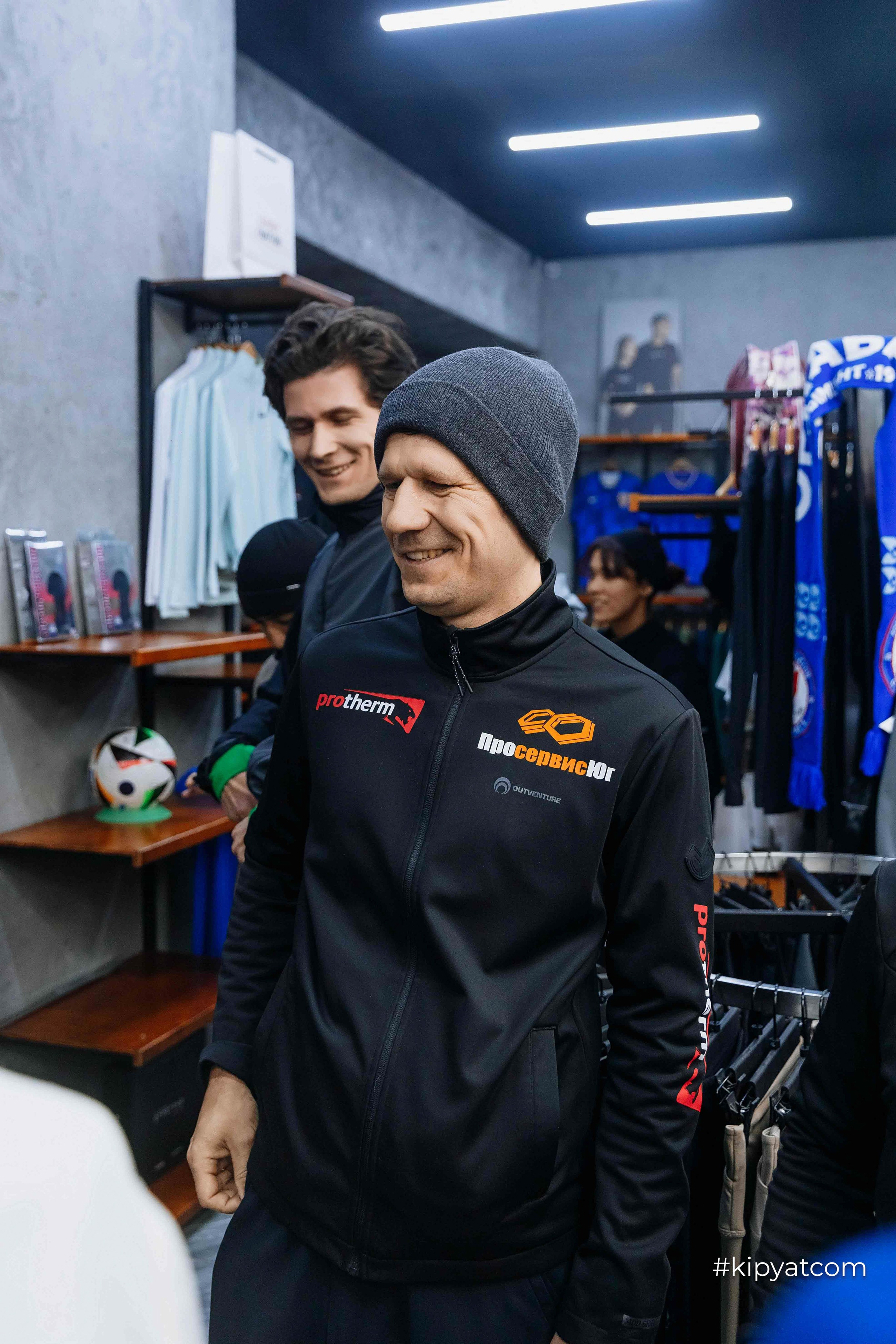 RUNHARD BY SPORTNATION