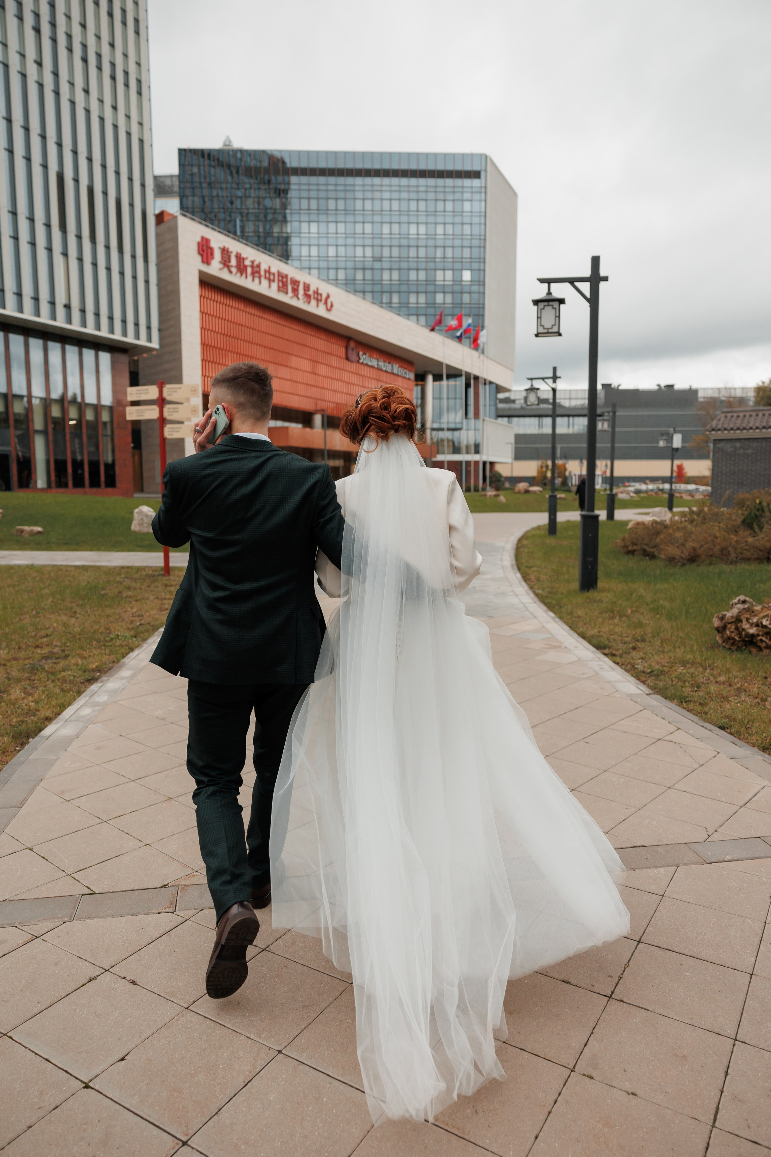 Константин и Дарья, ЗАГС ВДНХ, отель Soluxe, ресторан «Антик». Свадебный и репортажный фотограф (Москва, Королев и другие)