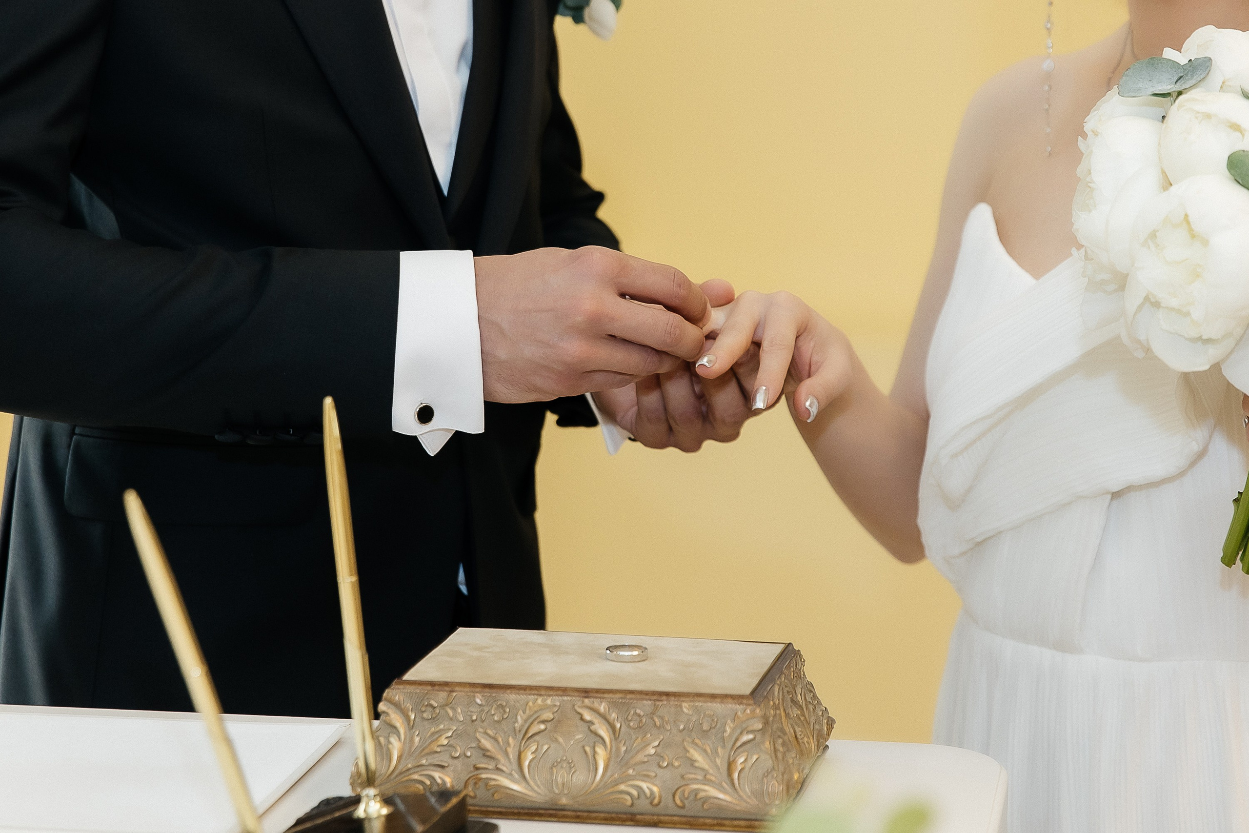 Свадьба в Краснодаре: роспись и фотосессия в парке Галицкого. Свадебный и семейный фотограф Виолетта Сидельникова. Краснодар, Россия, Беларусь, Европа