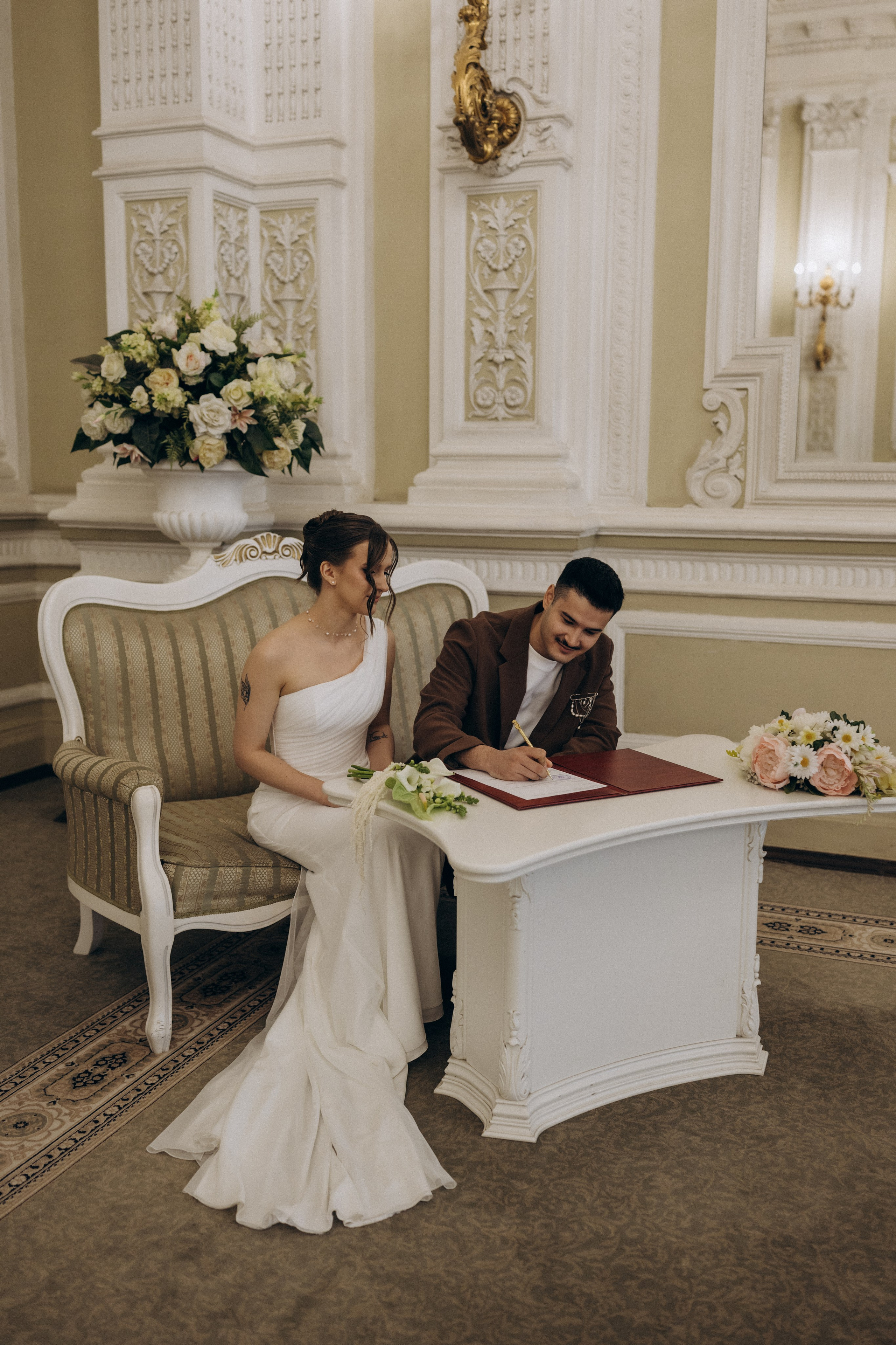 Амир и Екатерина | Дворец бракосочетания 1. Свадебный и love story фотограф в Санкт-Петербурге