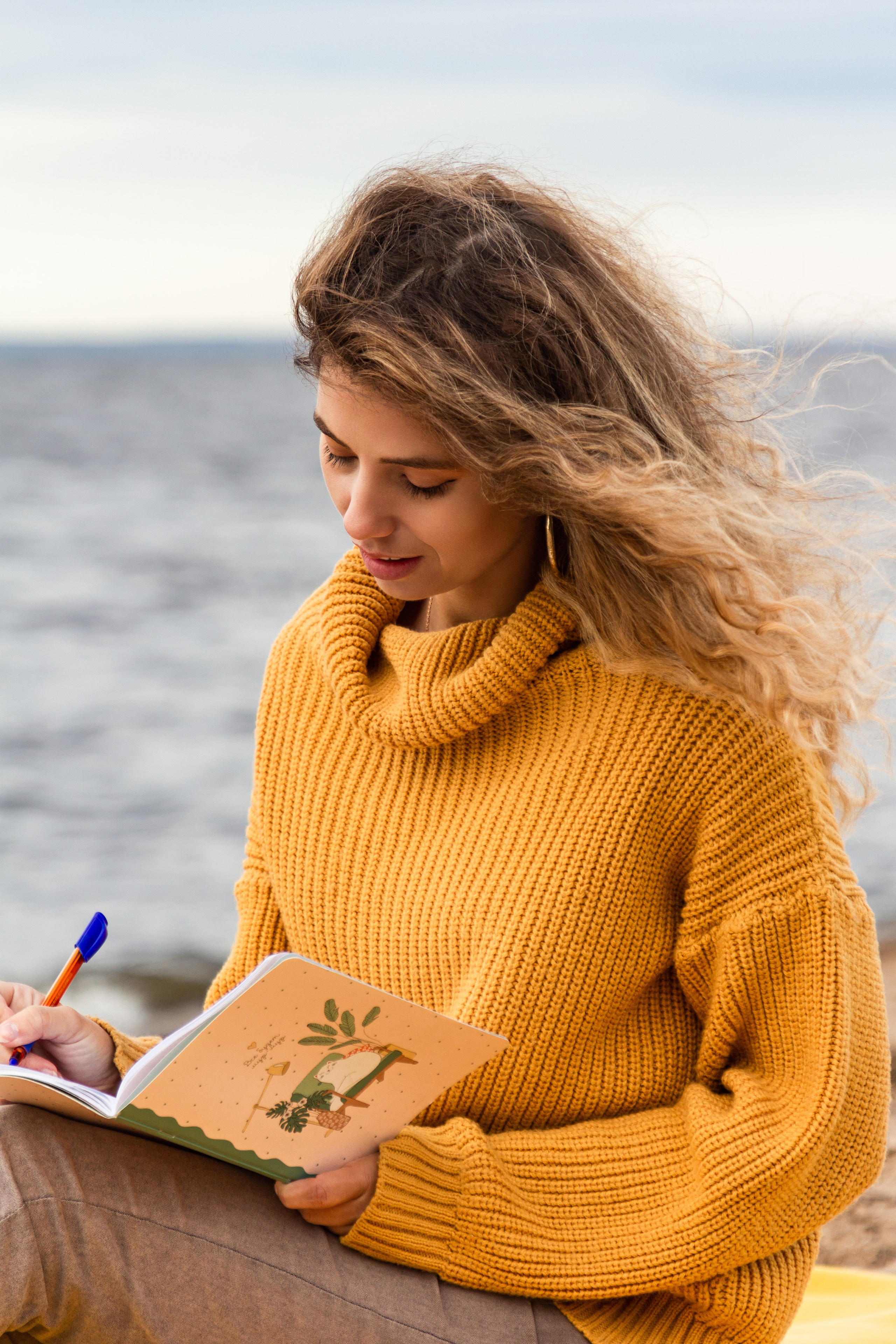 Портретная съёмка у залива. Портретный и семейный фотограф в Санкт-Петербурге Ульяна Жукова