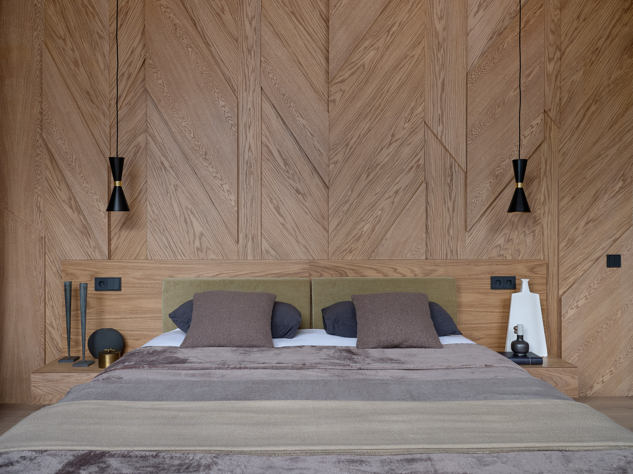 Монохром и деревянные акценты. Фотограф Наталья Вершинина