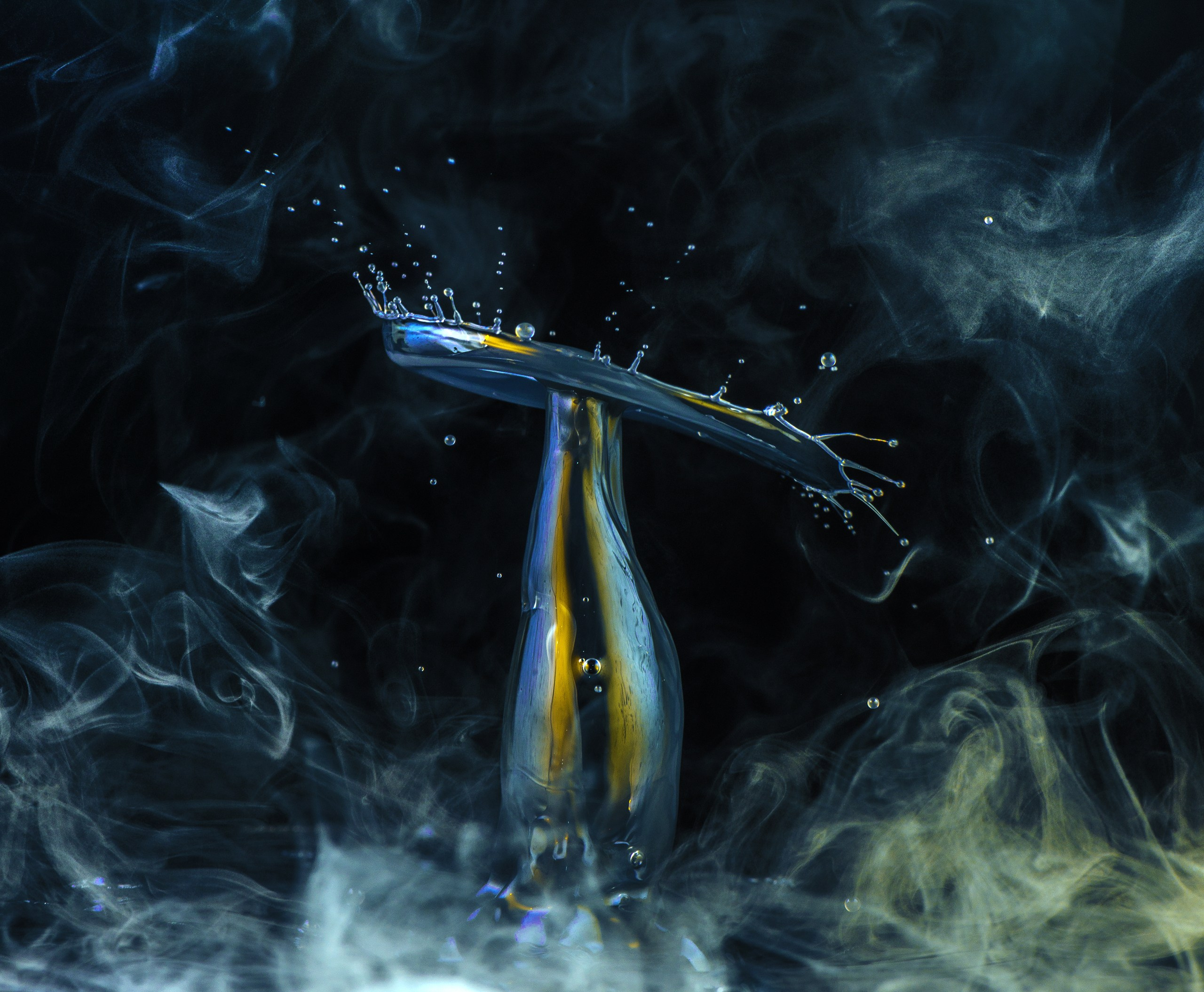 Классические формы. Скульптуры из воды Сергея Толмачева