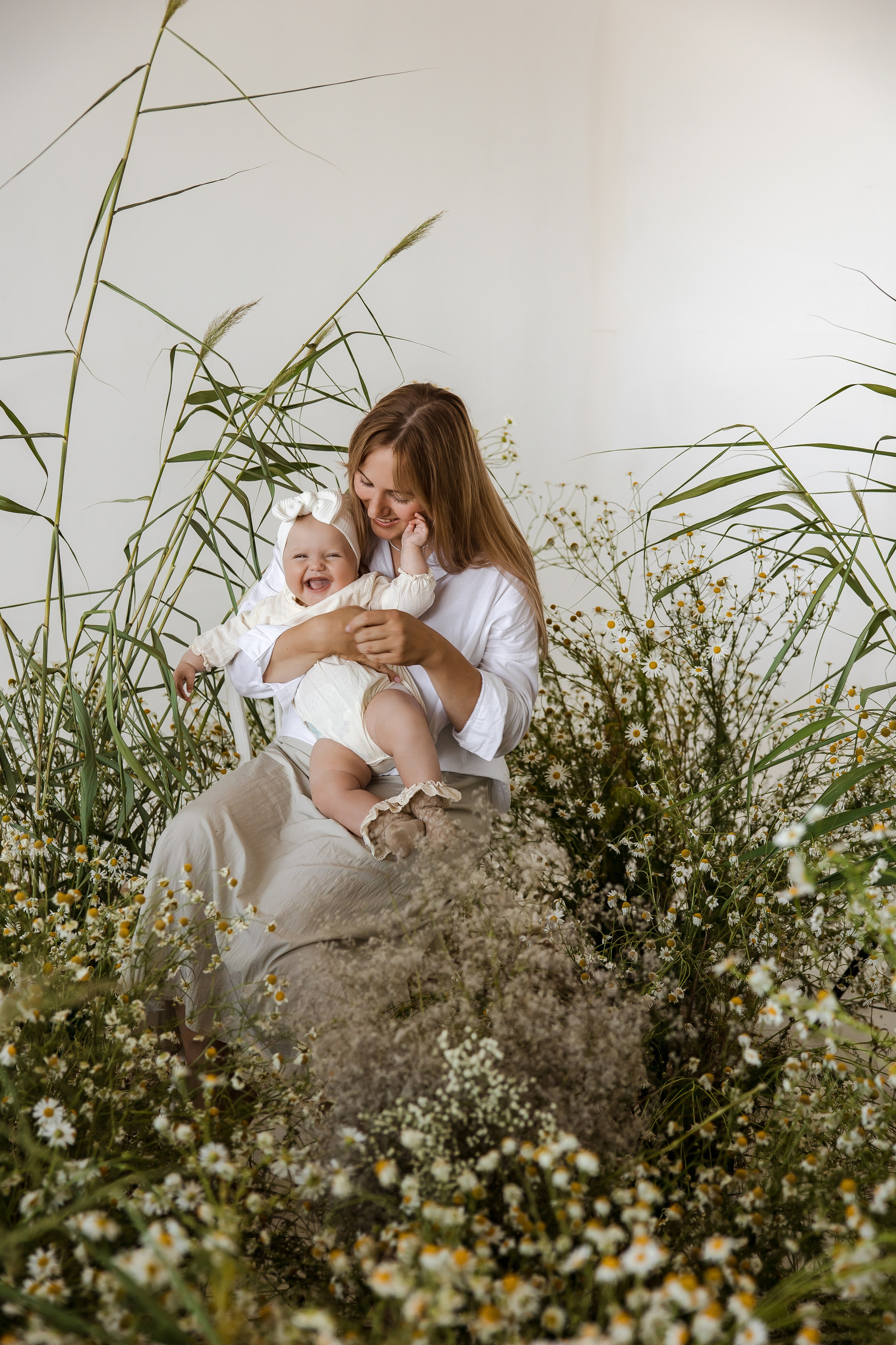 Фотосессия с ромашками мамы и дочки в Тольятти. Свадебный и семейный фотограф в Самаре и Тольятти | Елена Топанцева