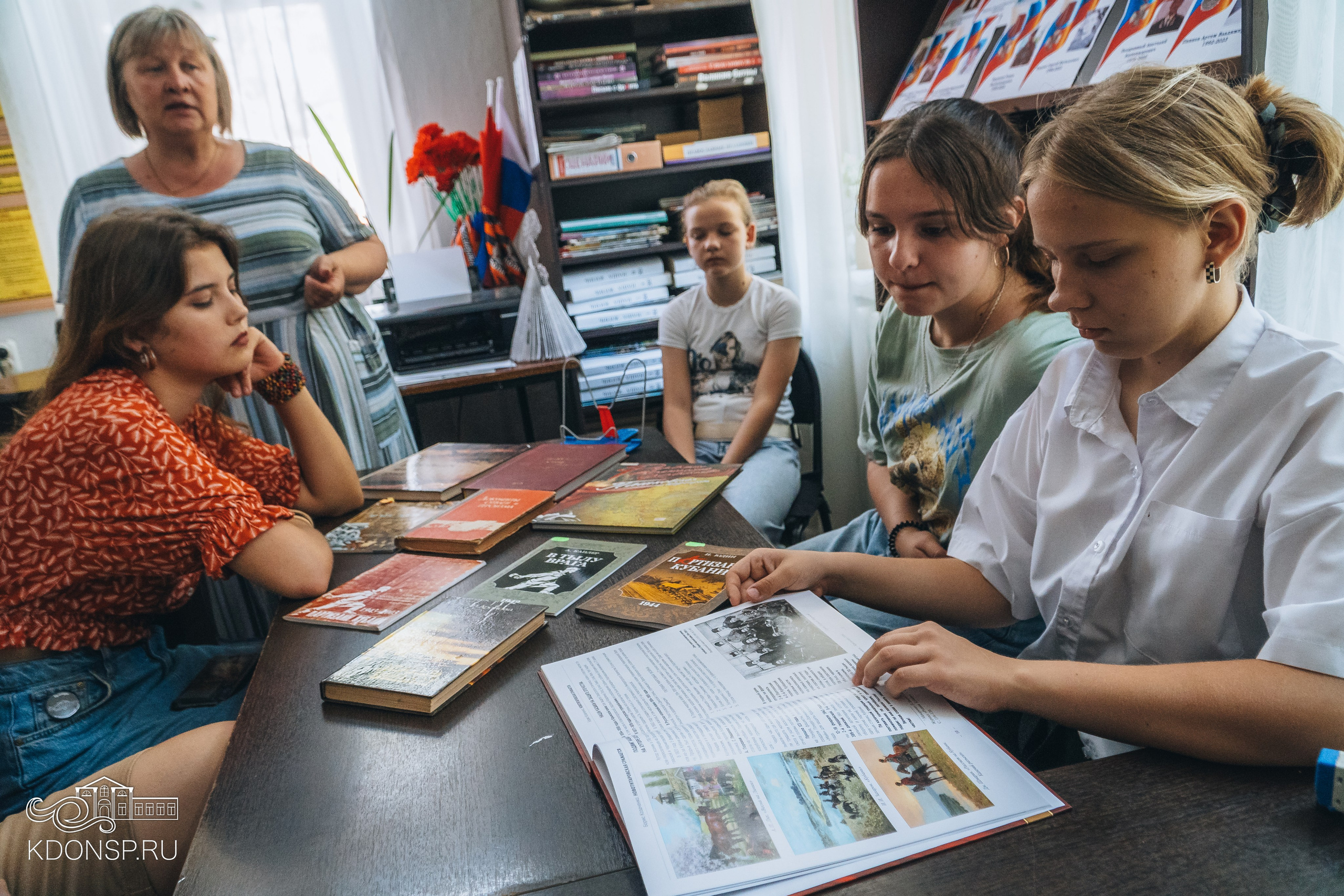 «В мире книжных героев». Новотитаровский Дом культуры