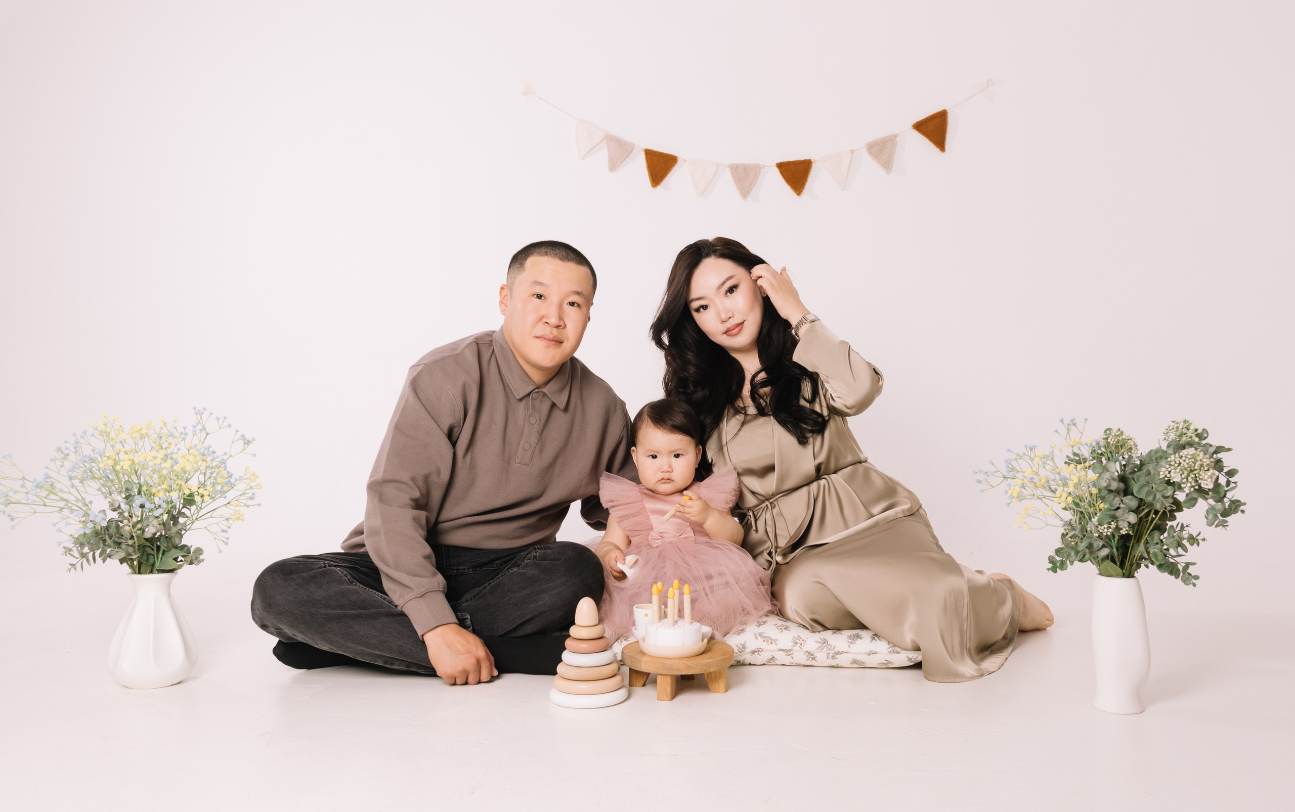 Годовасие малышки в студии. Фотограф Якутск Зоя Николаева