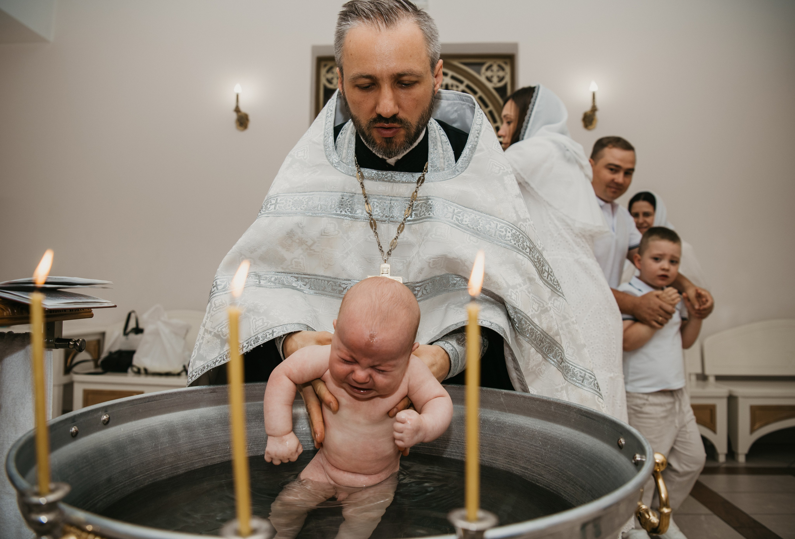 Крещение Евгения. Фотограф на выписку из роддома в Москве и МО