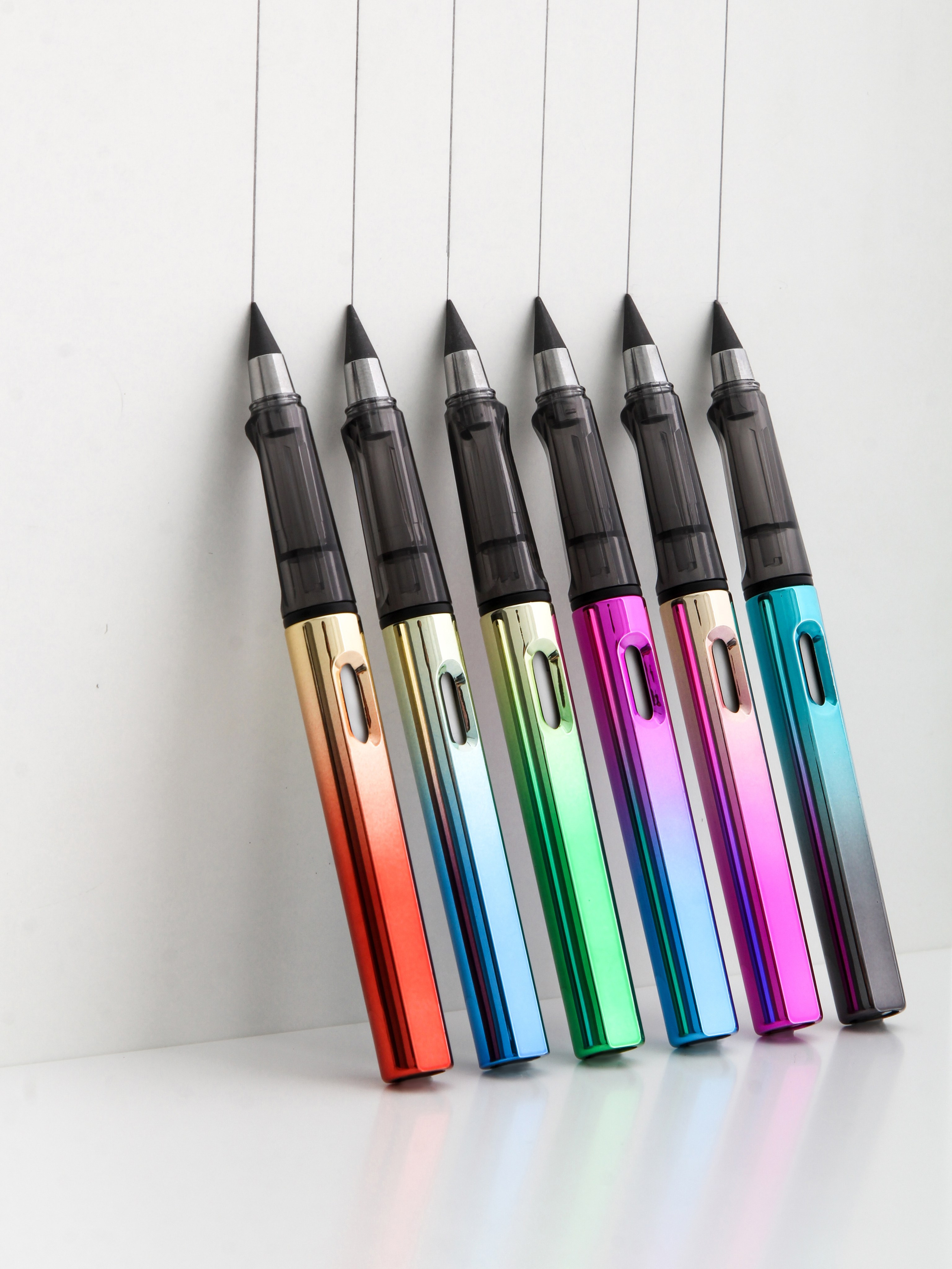 Профессиональная каталожная съемка карандашей для сайта| предметный фотограф СПб