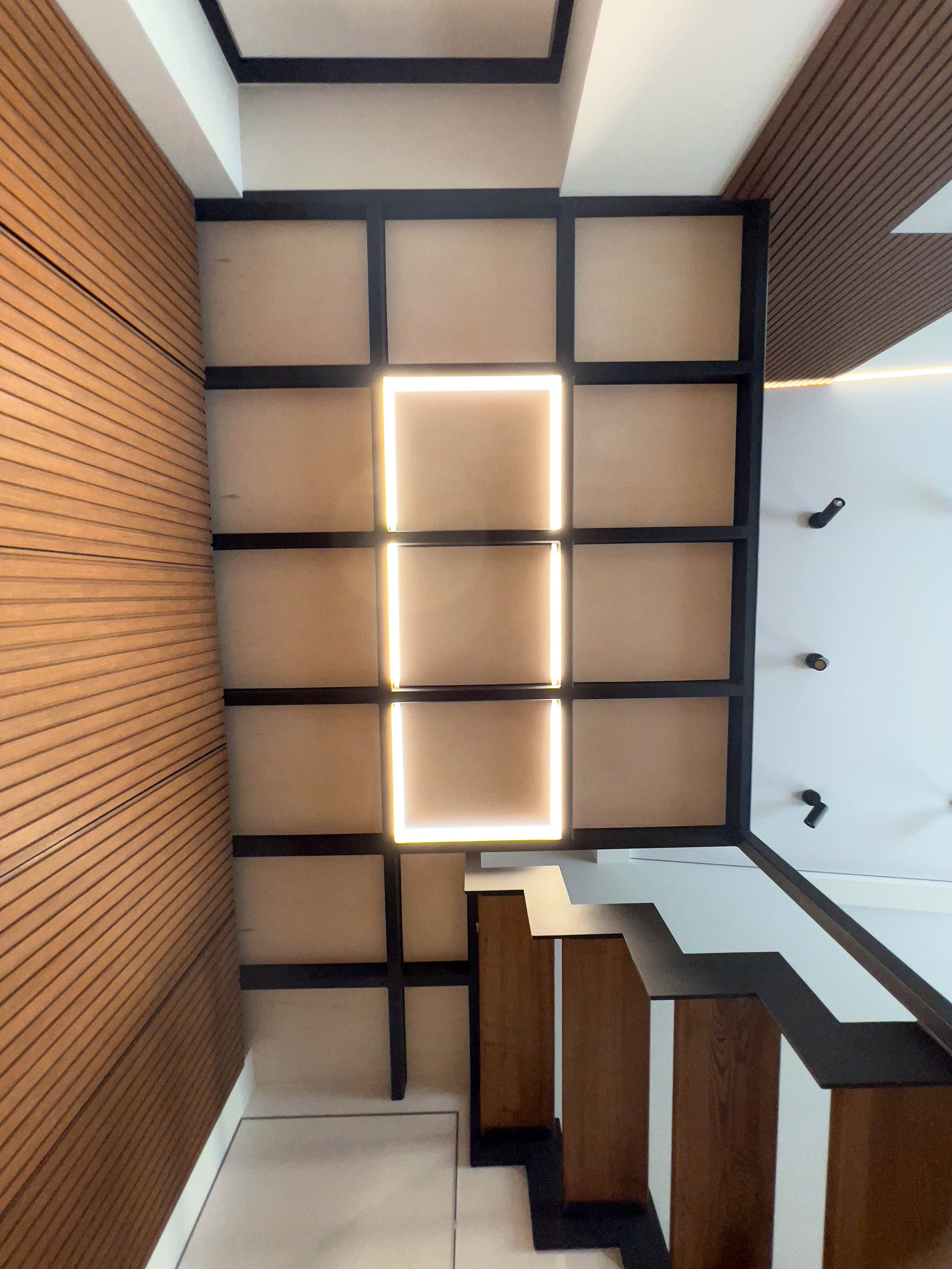 The apartment is on two levels. Fotograf Dmitrii Donets