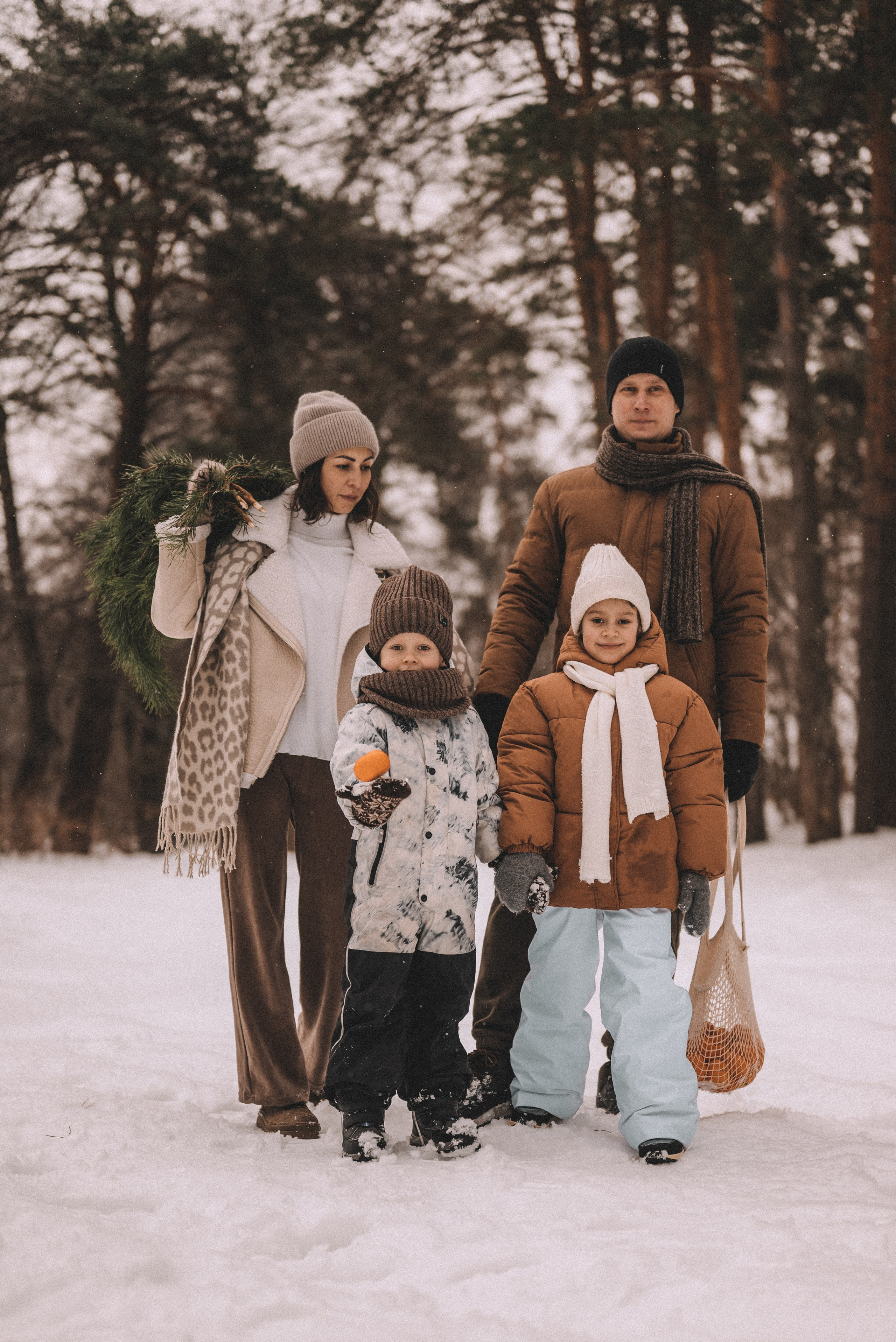 Сергей и Наталья с Ксюшей и Максимом. Фотограф Кристина Пархоменко