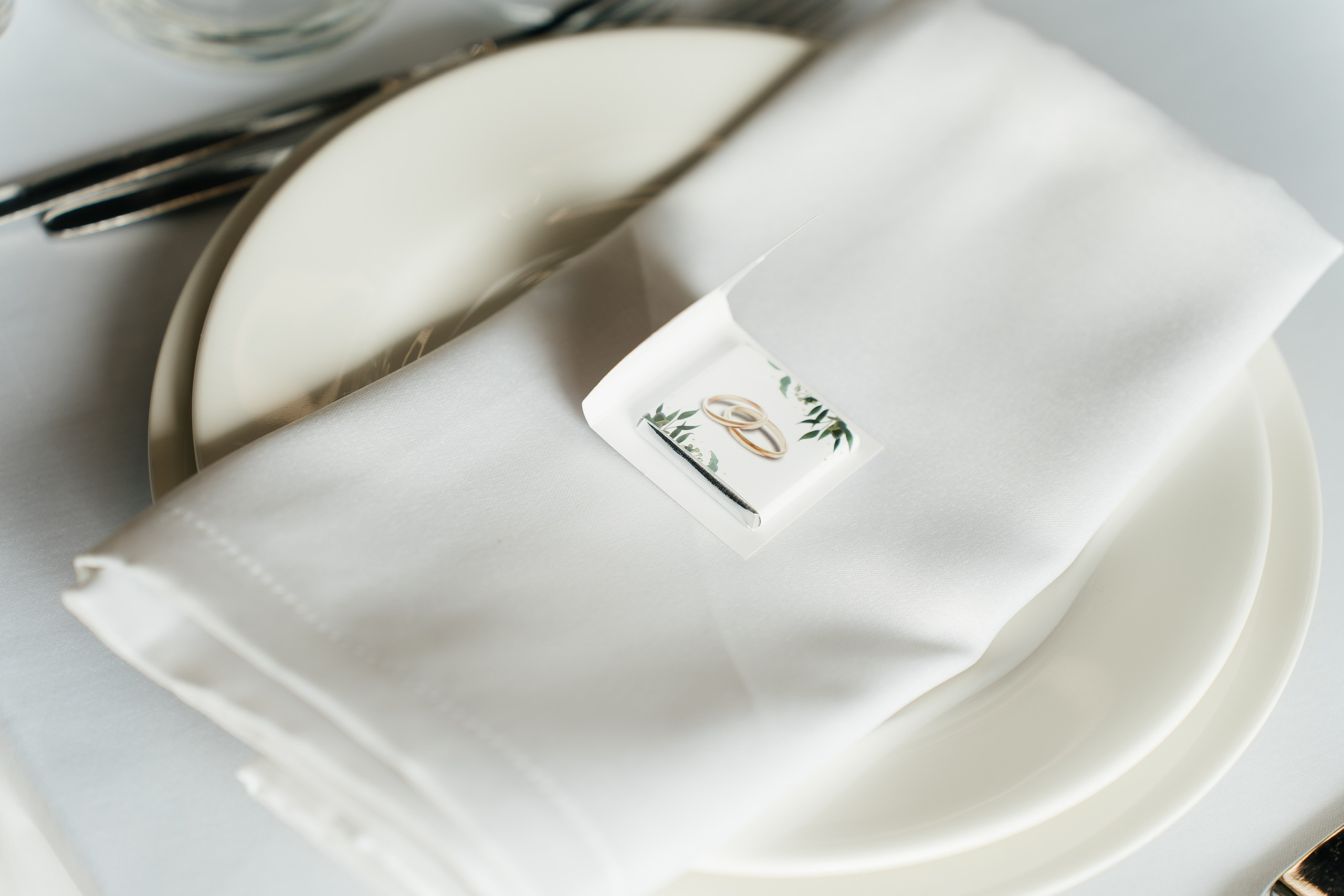 В отели. Для тех, кто не ждёт удачи, а создаёт её. Каждая фотосессия — это твой момент, твой стиль, твой успех. 📸