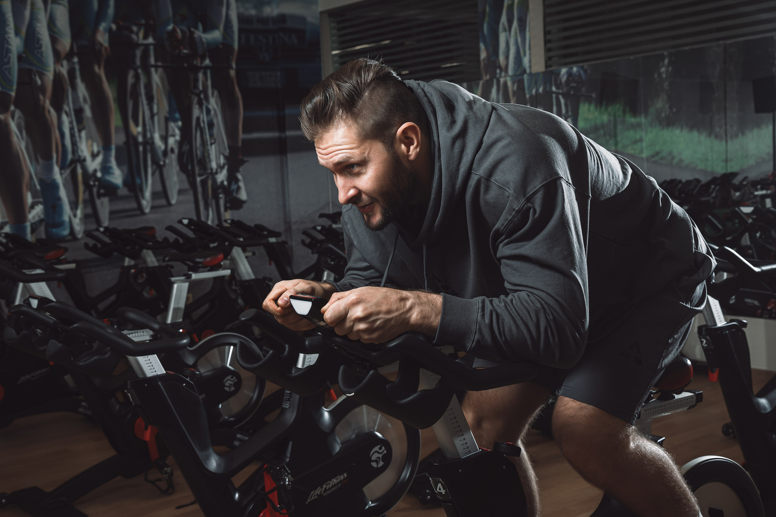 Спорт Зал Fitnespalace. Семейный и Свадебный фотограф в Астане Александр Астапов