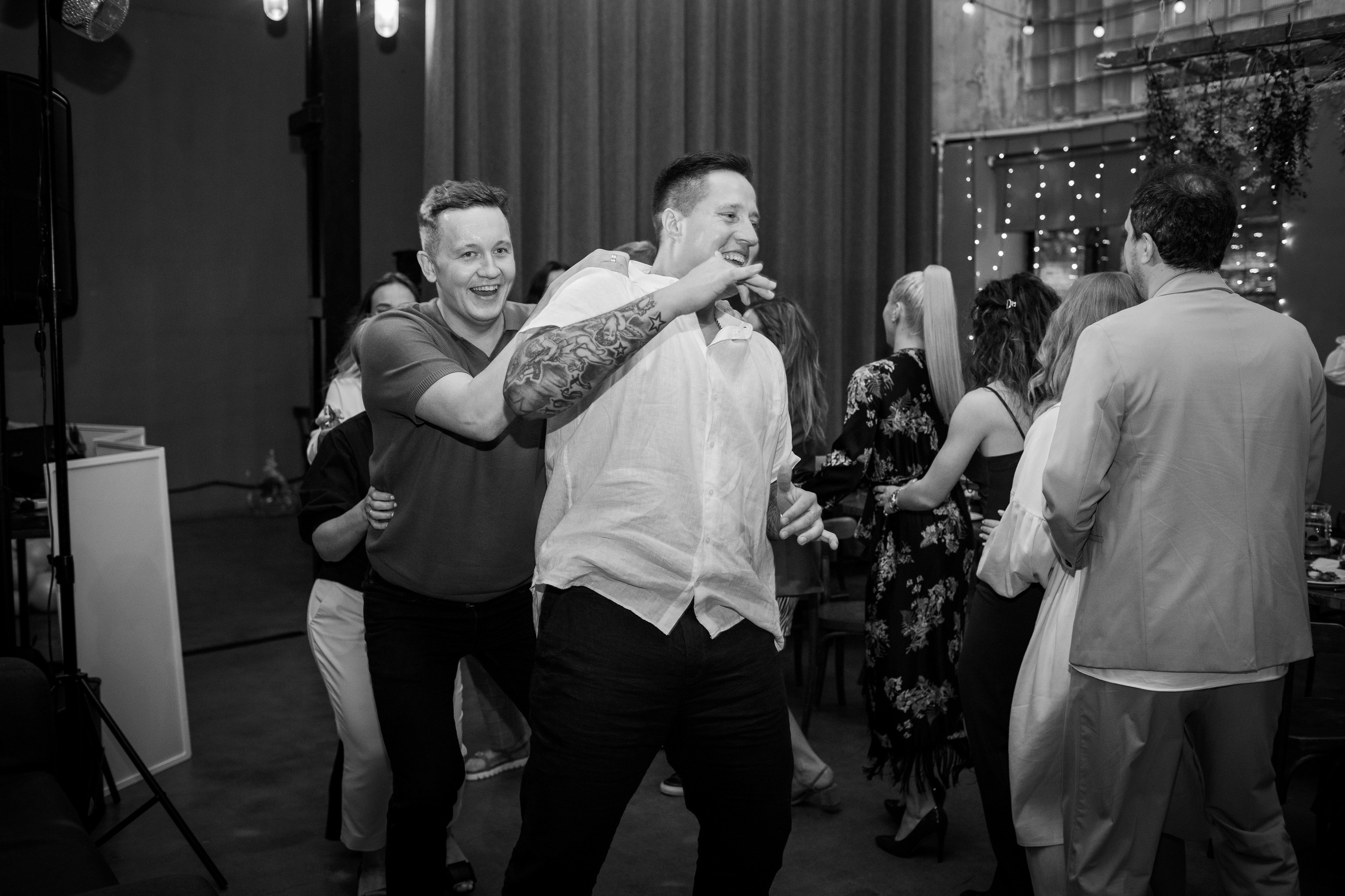 Артём и Индира. Ведущий на свадьбу в Москве Зубков Алексей