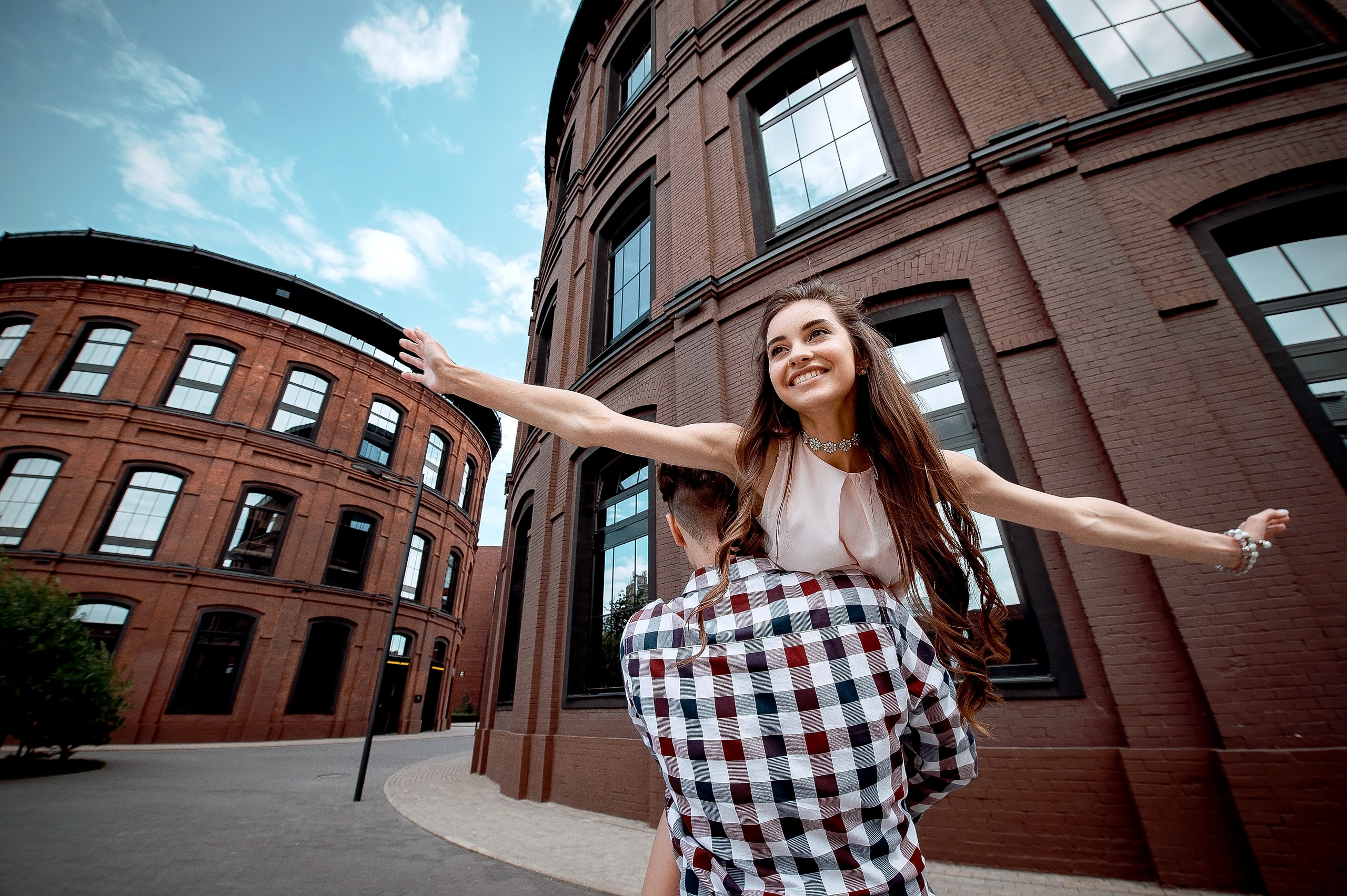 Маша и Вова, Москва, завод Арма. Свадебный и семейный фотограф Виктория Носачёва. Щелково, Москва и МО