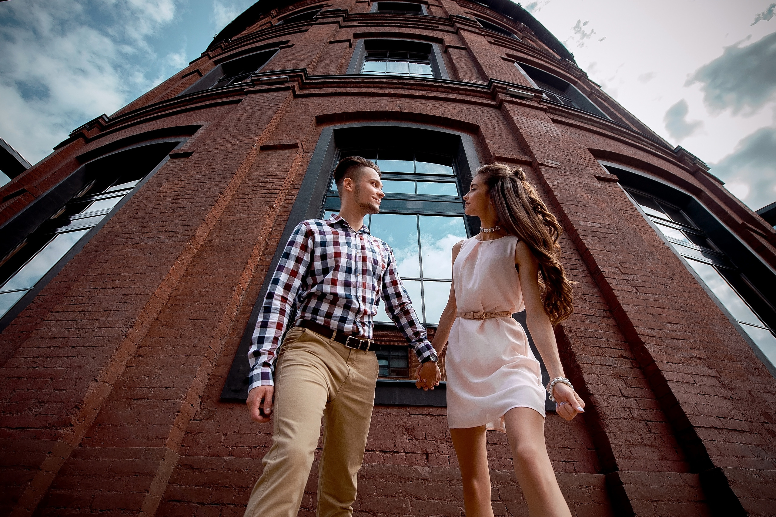 Маша и Вова, Москва, завод Арма. Свадебный и семейный фотограф Виктория Носачёва. Щелково, Москва и МО