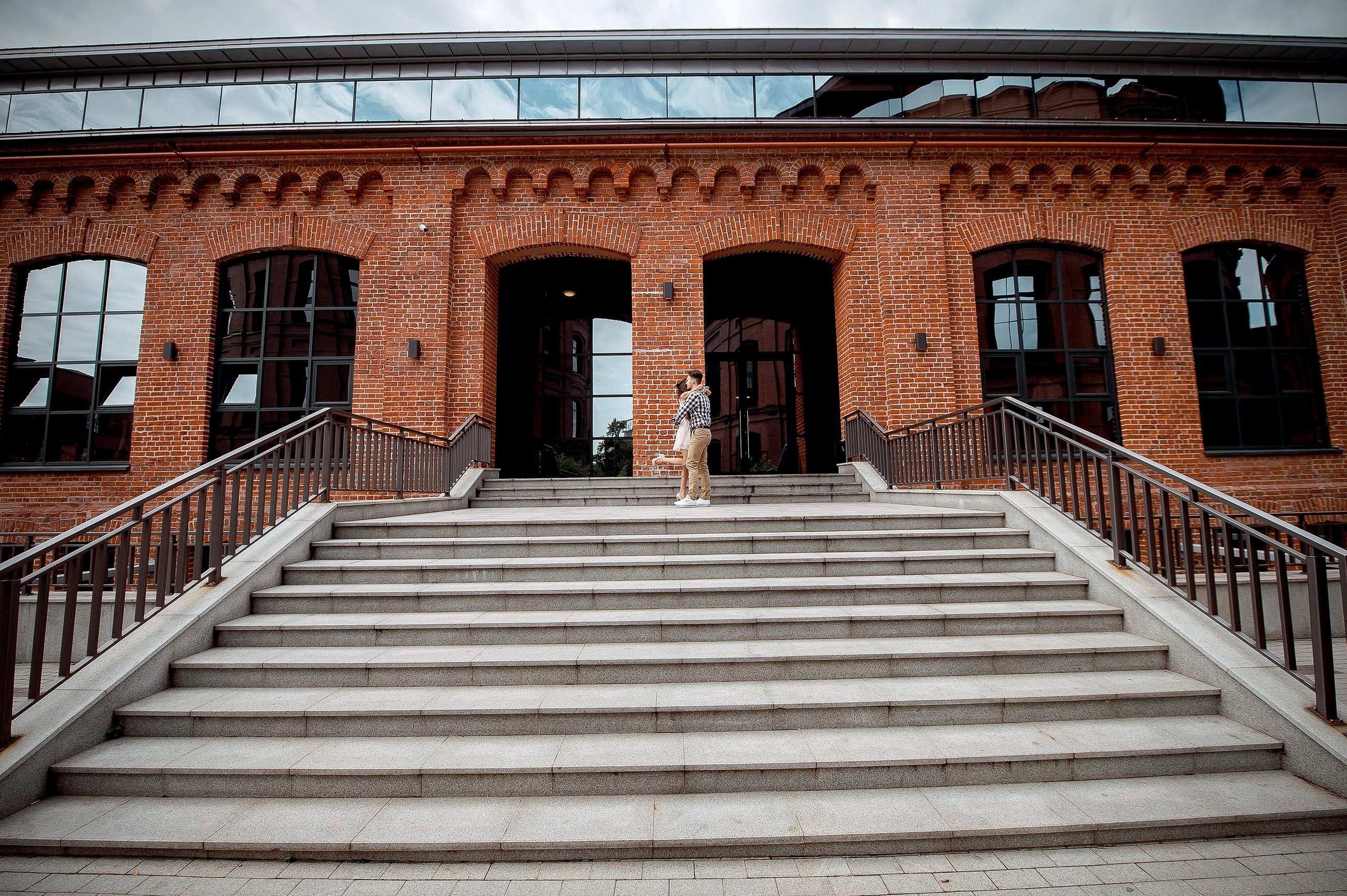 Маша и Вова, Москва, завод Арма. Свадебный и семейный фотограф Виктория Носачёва. Щелково, Москва и МО