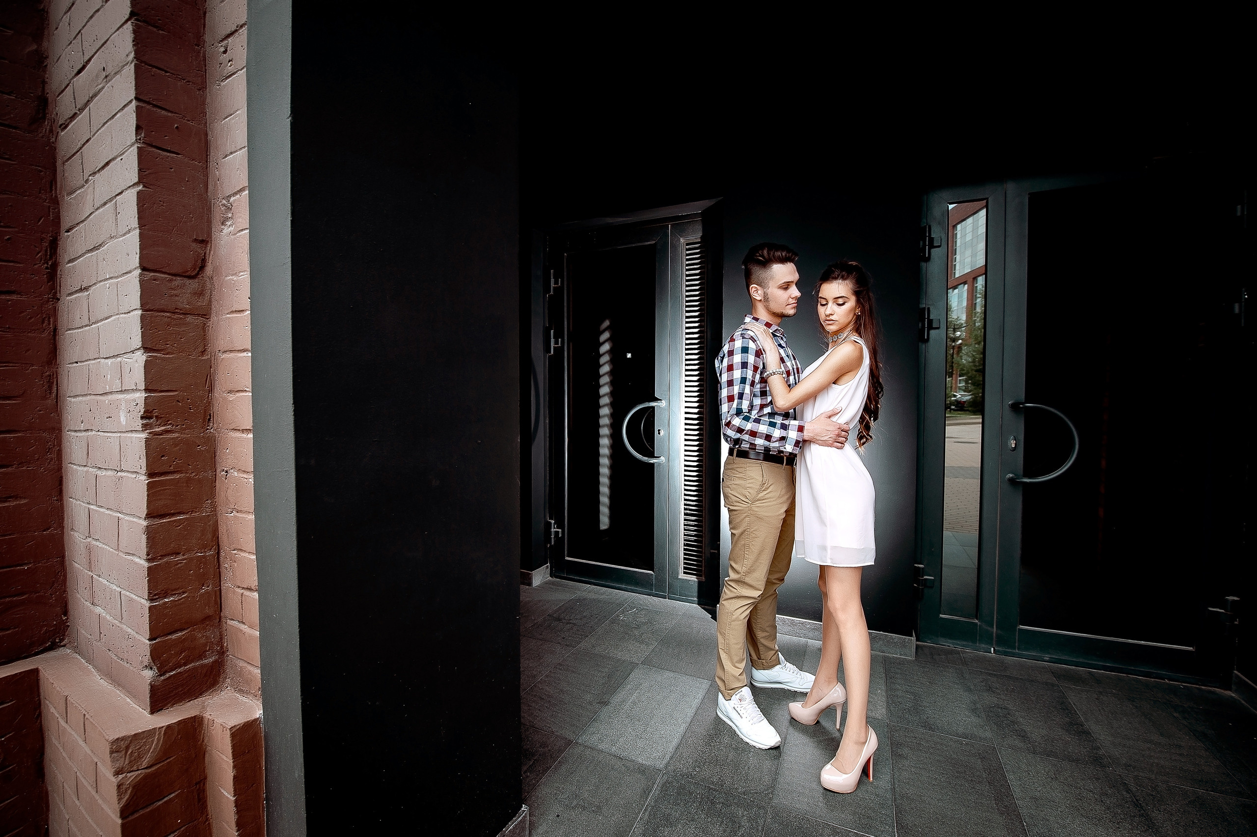 Маша и Вова, Москва, завод Арма. Свадебный и семейный фотограф Виктория Носачёва. Щелково, Москва и МО