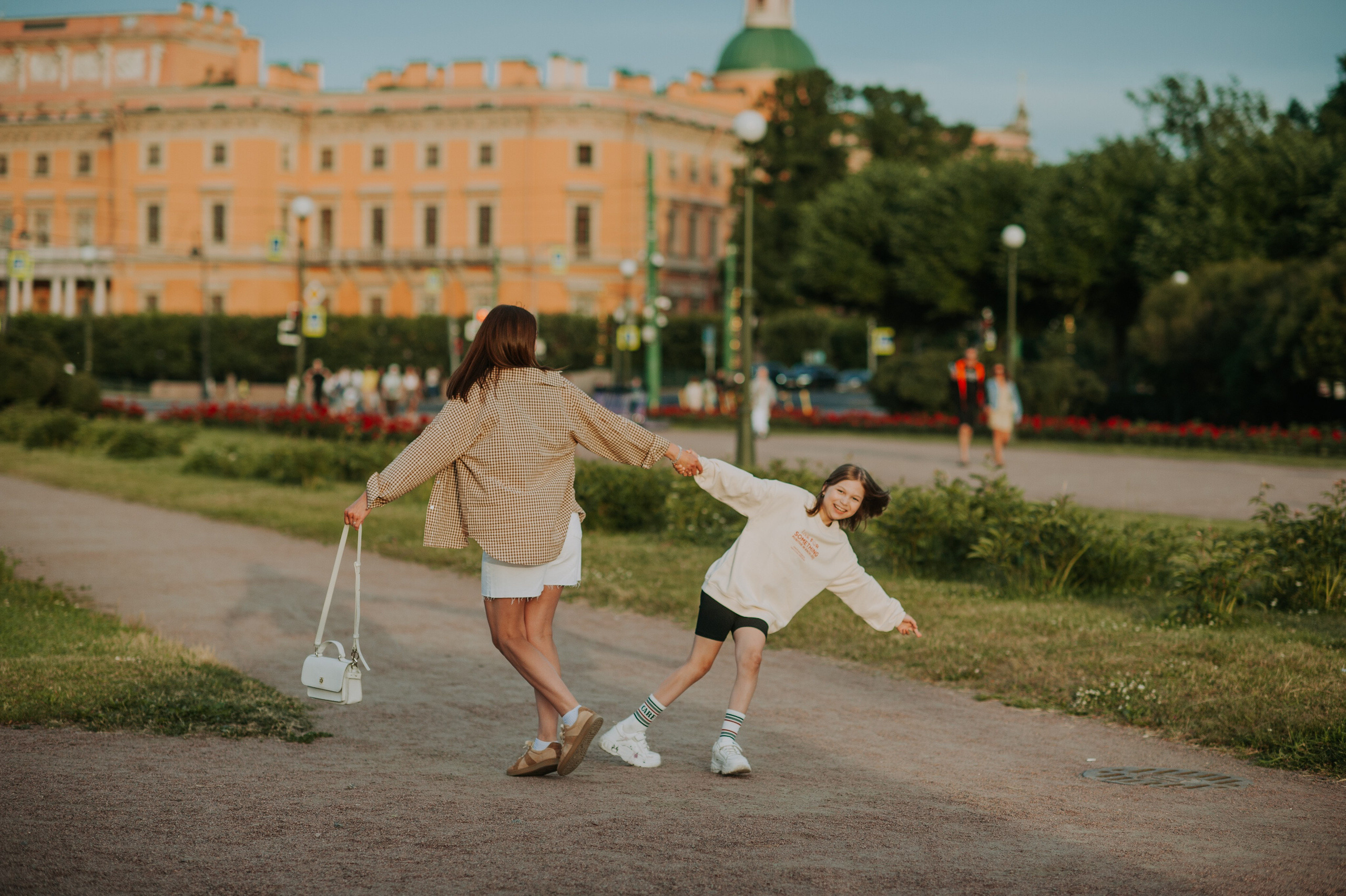 Две мамы и две дочери. Портретный и лайфстайл фотограф в Санкт-Петербурге