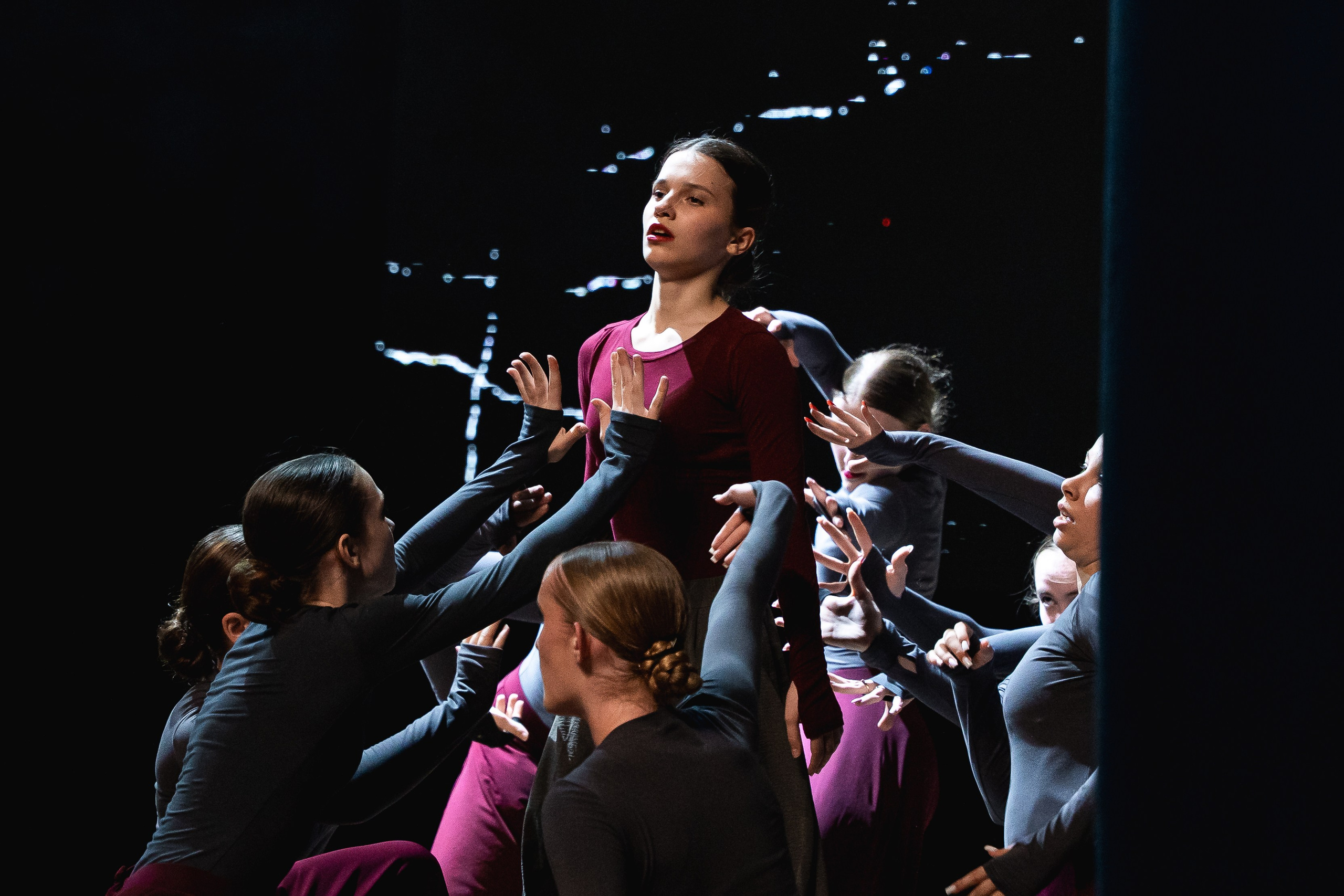 Отчётный концерт танцевально-спортивного клуба «PULSE». Портретный и репортажный фотограф в Воронеже: Анастасия Пузикова