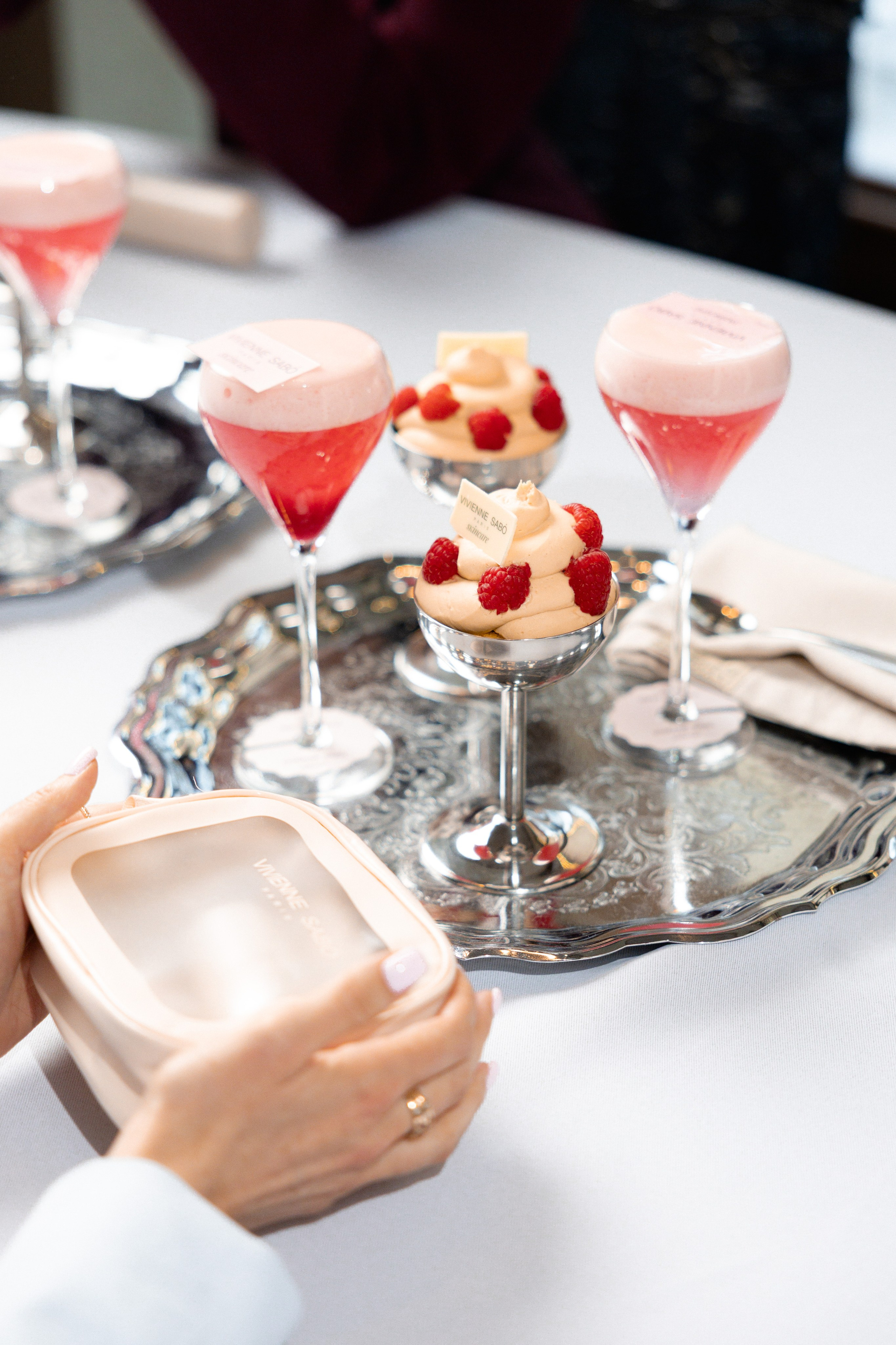 VIVIENNE SABO & ХОРОШАЯ ДЕВОЧКА. Репортажный фотограф Сурков Артем Москва