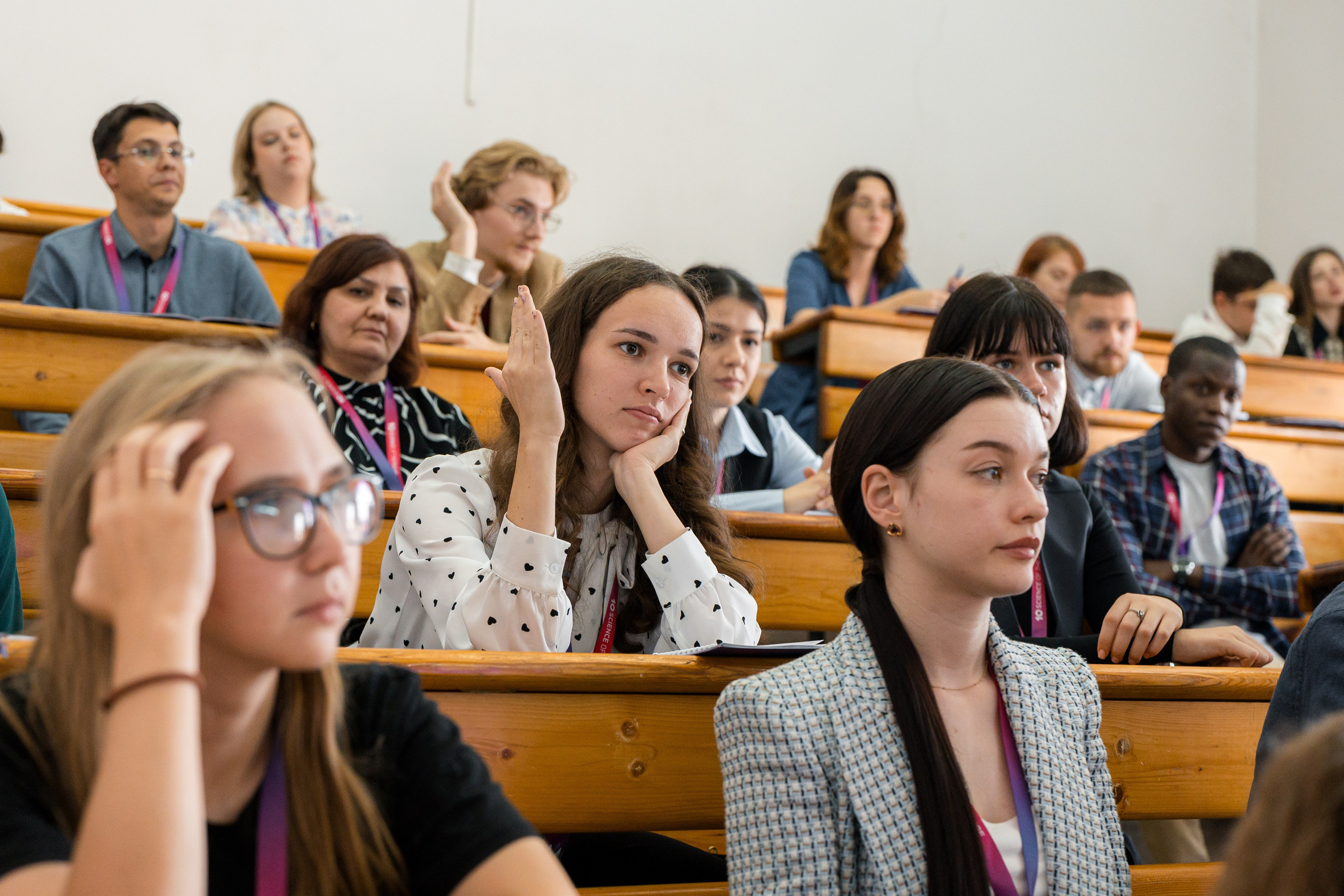 НАУКА БУДУЩЕГО — НАУКА МОЛОДЫХ | САРАТОВ. Репортажный фотограф Сурков Артем Москва