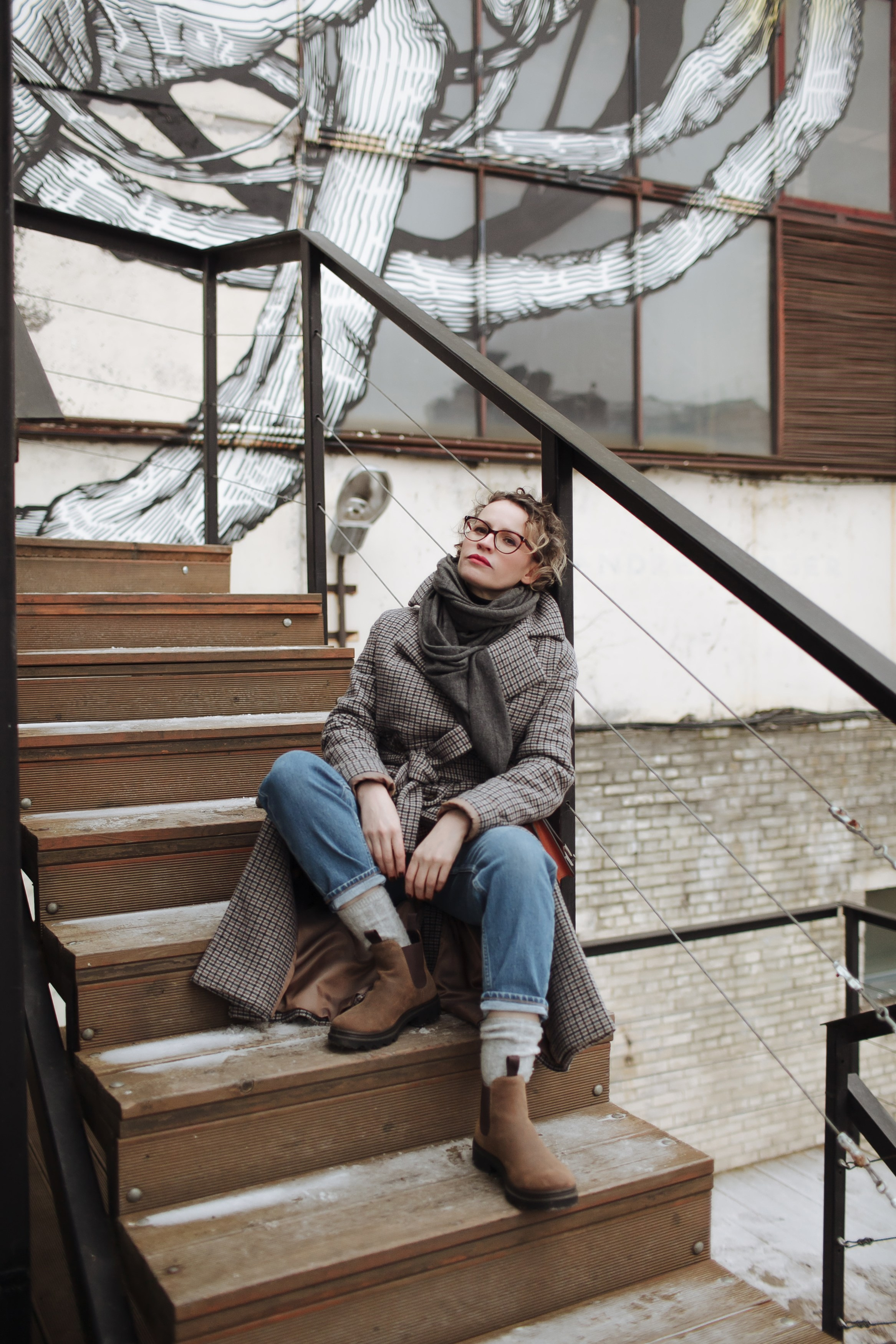 Лена, ноябрьский ветер и залив. Семейный фотограф, свадебный фотограф, женский портрет в Санкт-Петербу