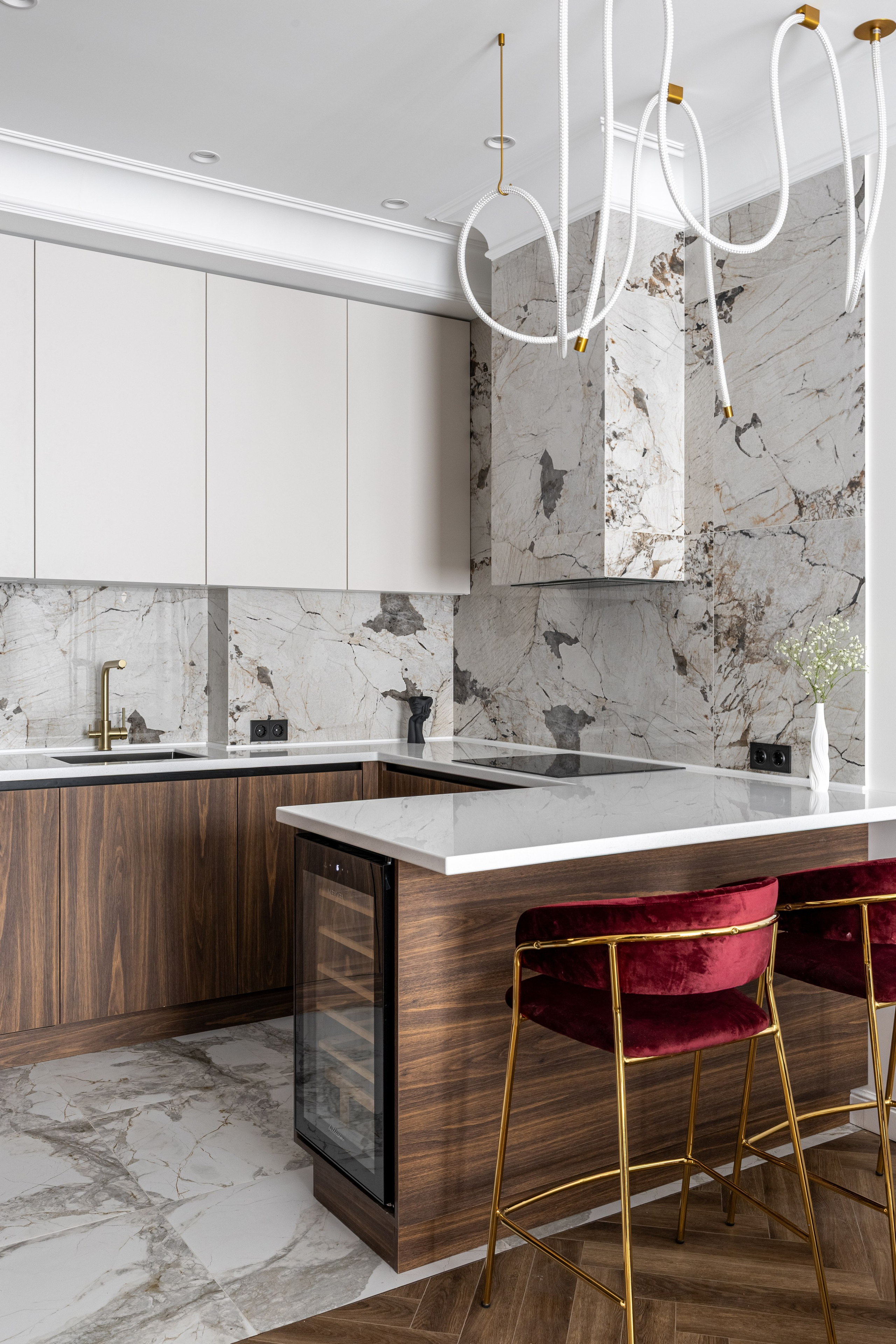 Неоклассика с винными акцентами. ЖК «Will Towers». Veselinskiy| Интерьерный фотограф | Москва