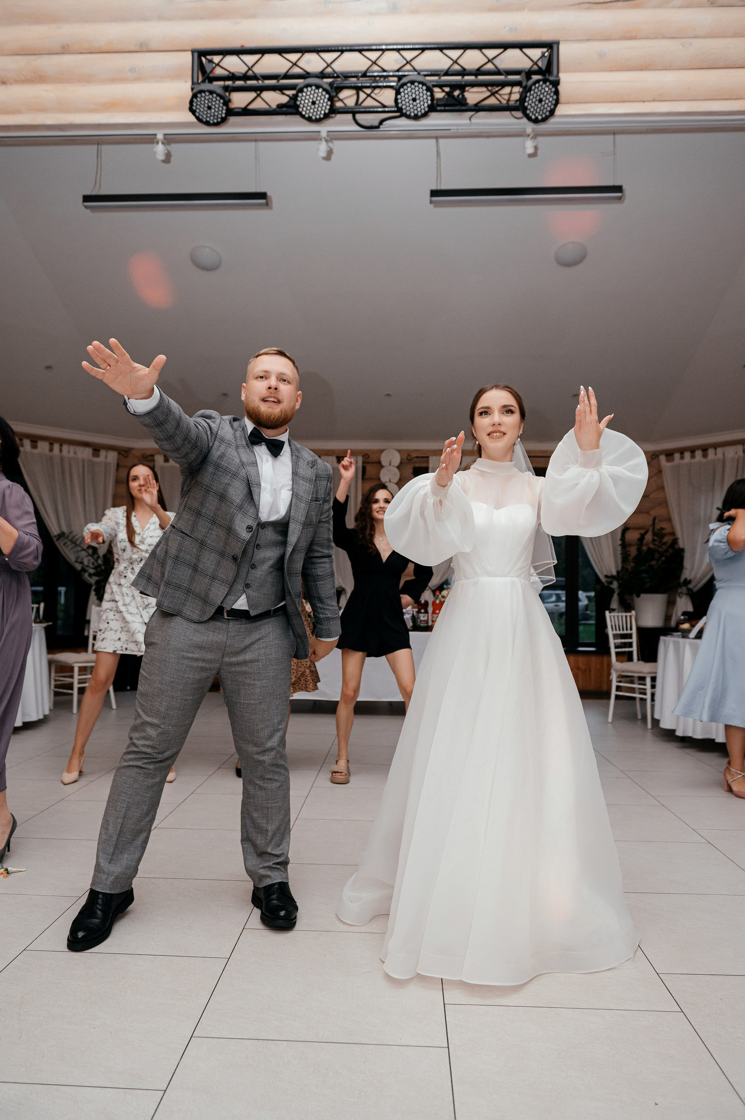 Дождик свадьбе не помеха! Гребнево, Барин. Свадебный и семейный фотограф Виктория Носачёва. Щелково, Москва и МО