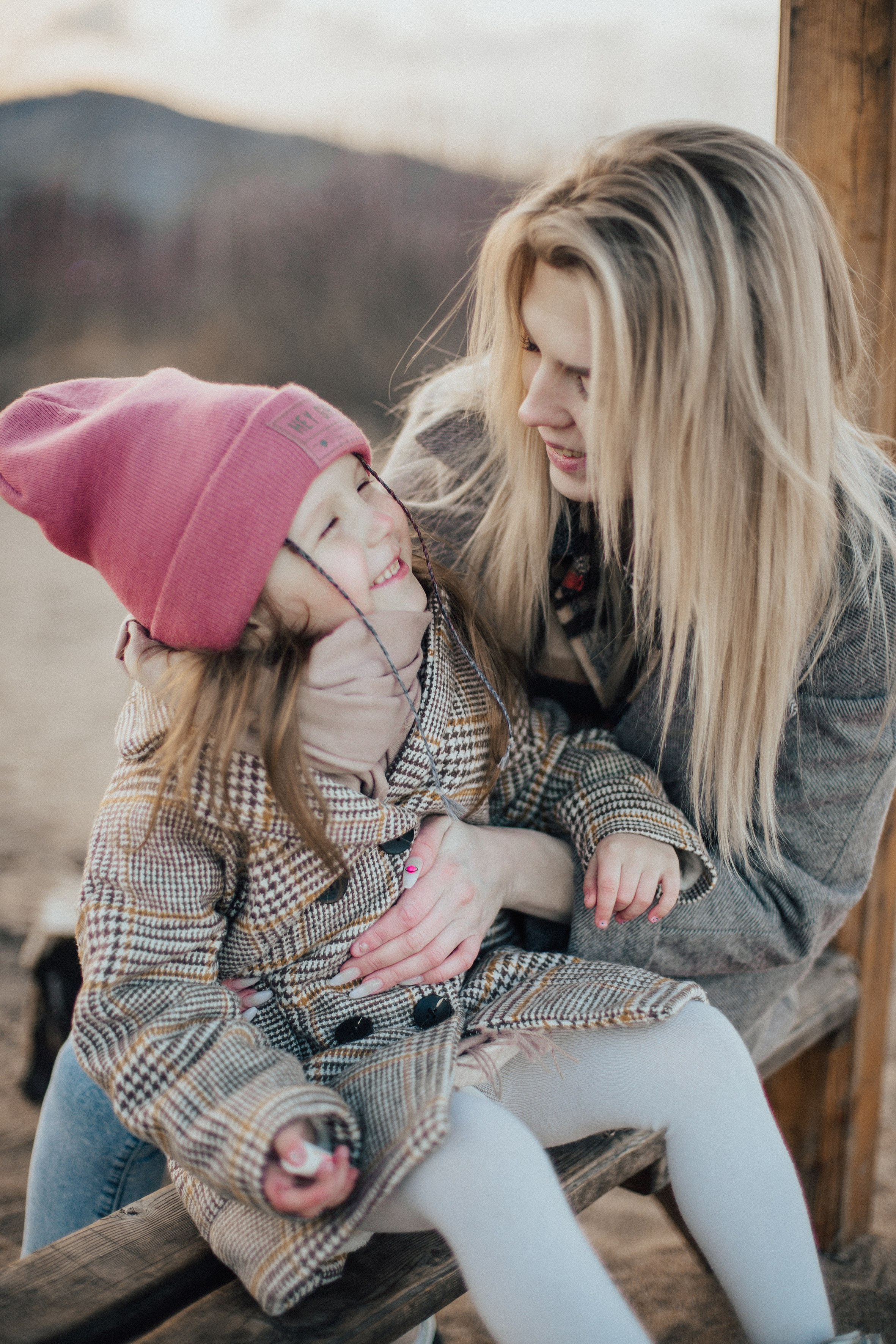 Алиса с мамой на Байкале. Фотограф Слюдянка Иркутск Наталья Кургина