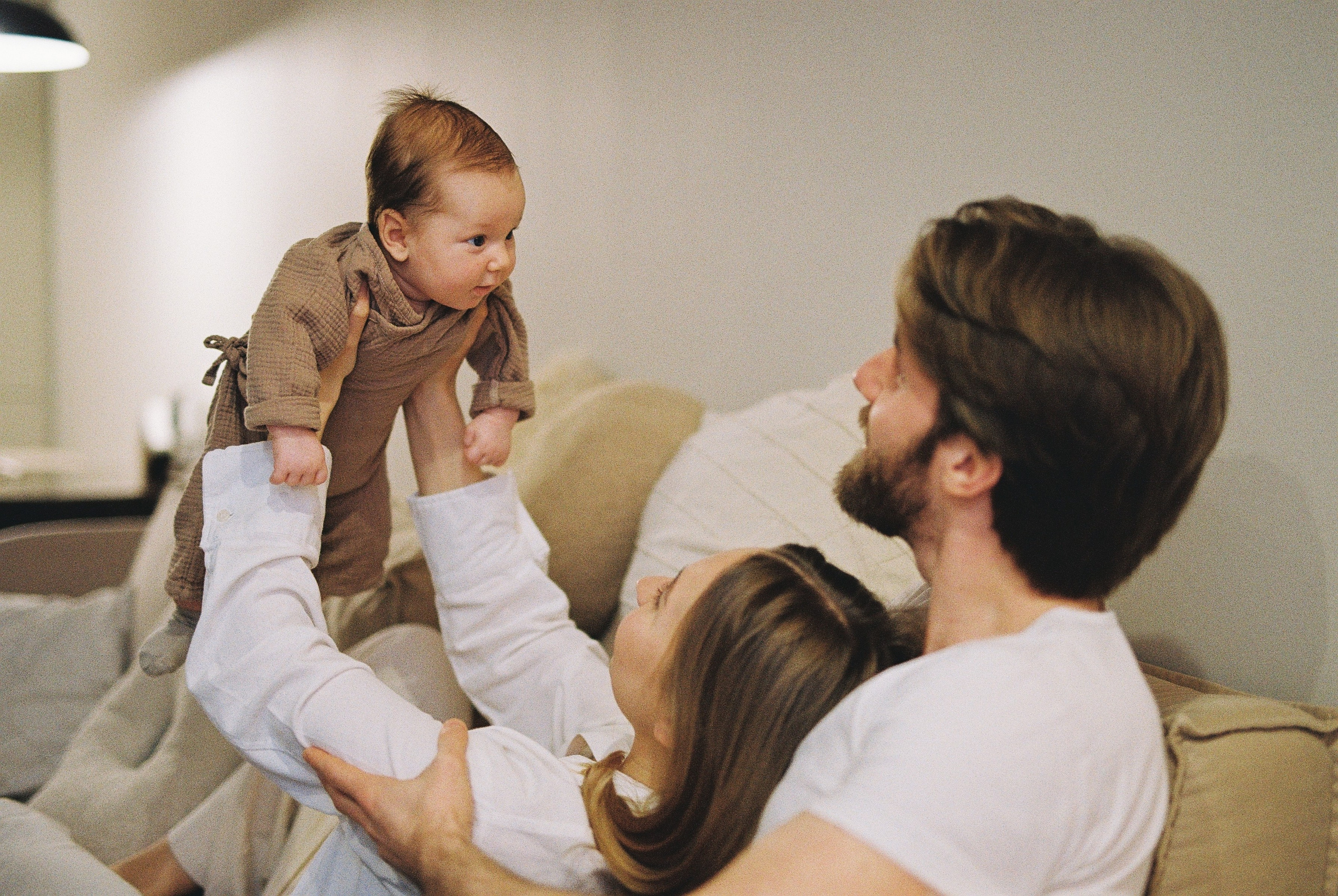 Олеся, Андрей и их сын (35 мм). Фотограф в Екатеринбурге и Москве, Анна