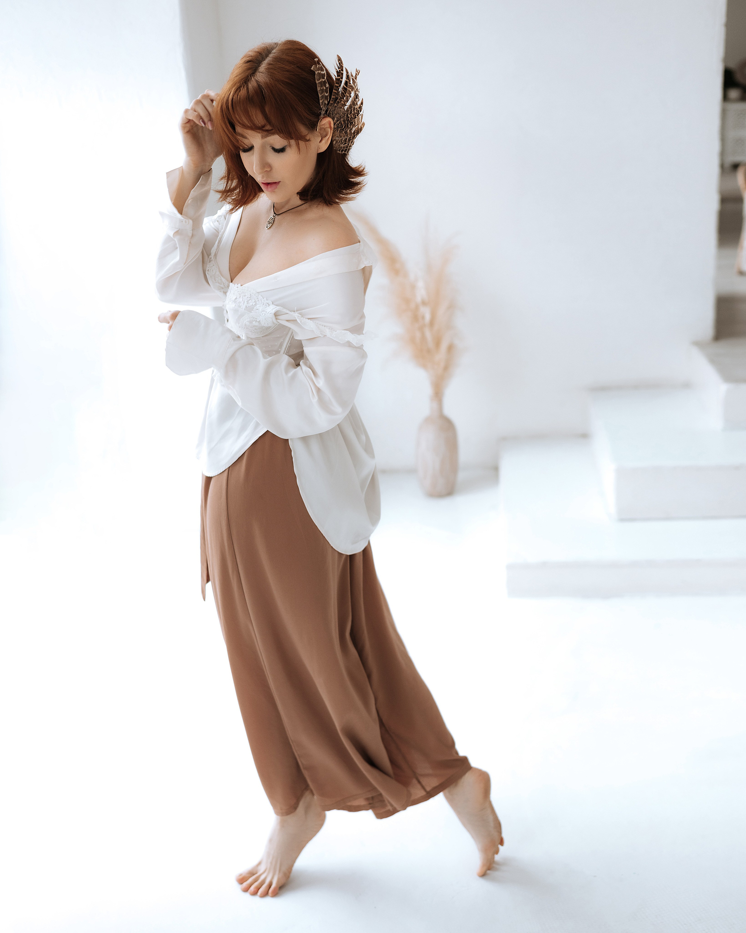 Женские портреты-фотосессии в Москве от фотографа Анастасии Инвиш. Эротическая фотосессия в стилю ню в Москве — заказать ню фотосессию от 19 800 руб!