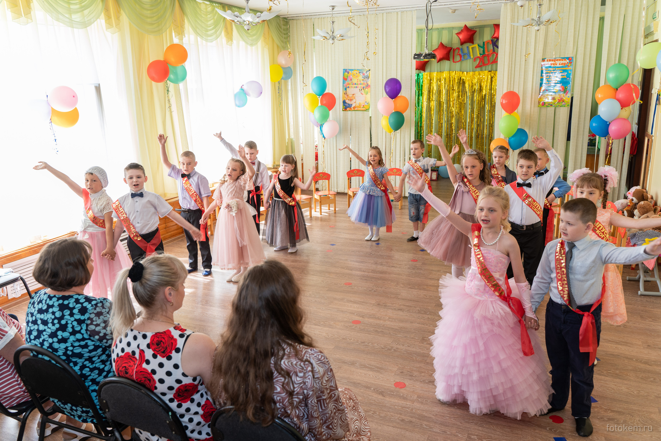 ВЫПУСКНЫЕ в садике. Школьный фотограф в Кемерово Мелещенко Анна