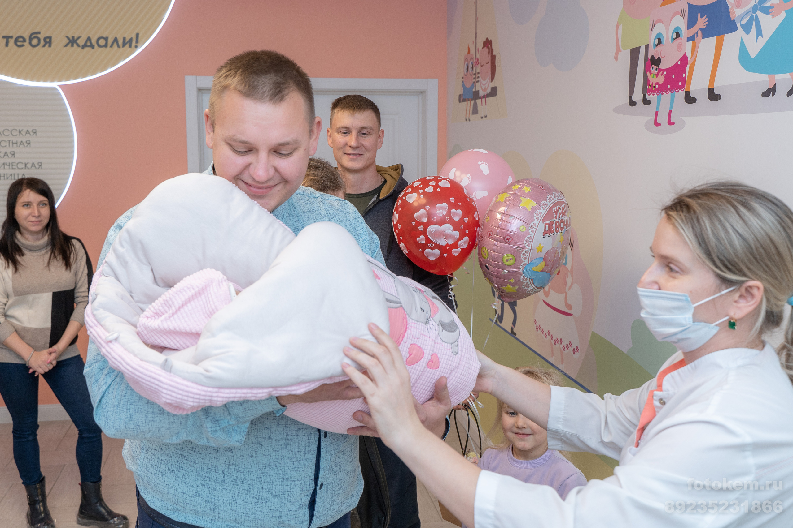 Выписки из роддома. Школьный фотограф в Кемерово Мелещенко Анна