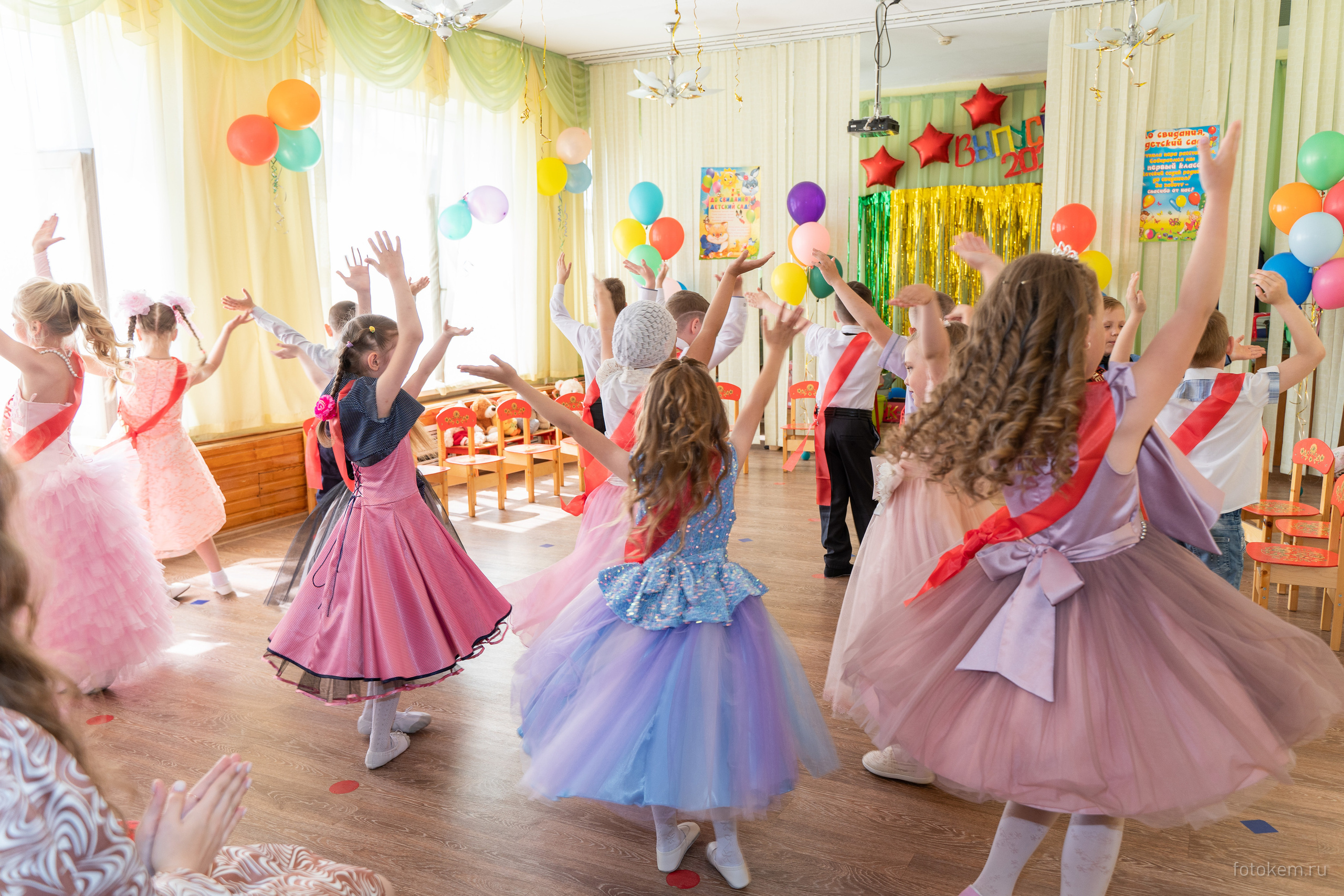 ВЫПУСКНЫЕ в садике. Школьный фотограф в Кемерово Мелещенко Анна