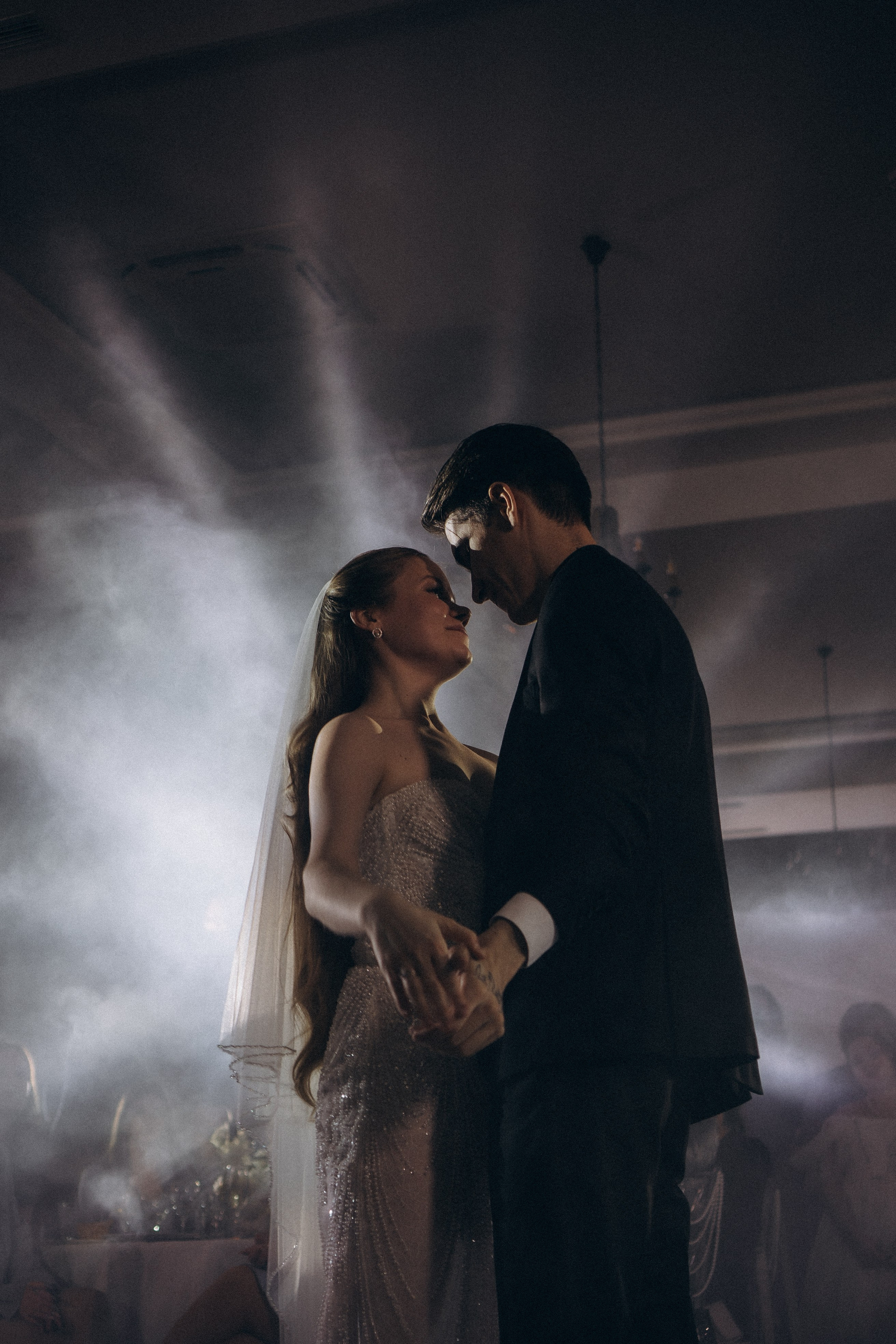 СВАДЕБНАЯ СЬЕМКА СБОРОВ В ОТЕЛЕ И ВЫЕЗД НА ЦЕРЕМОНИЮ (СНЯТО В СИБИРЕ В НИЖНЕВАРТОВСКЕ). Профессиональный фотограф, Санкт-Петербург — Виктория Богомолова