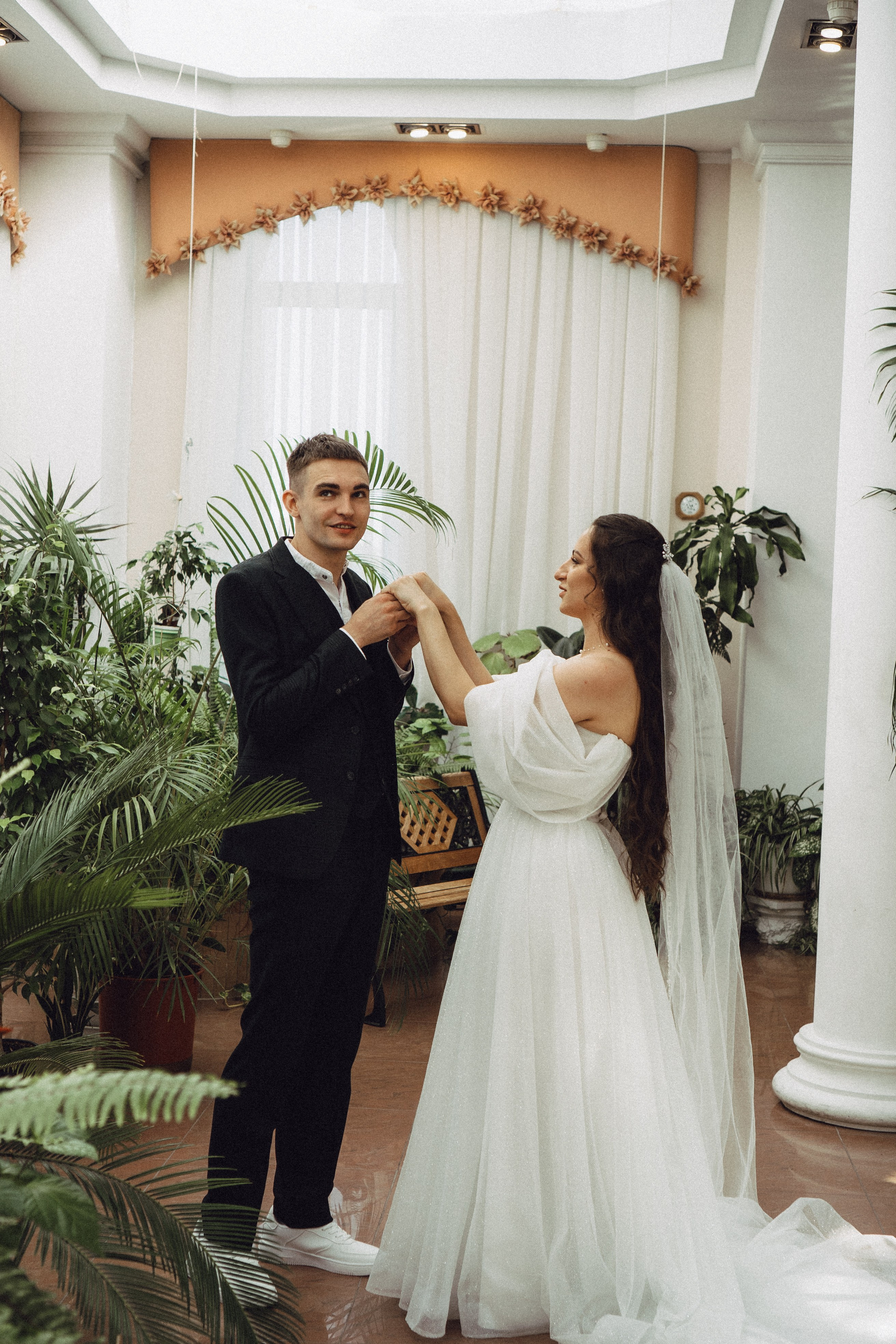 СВАДЕБНАЯ СЬЕМК В ПАРКЕ 300-ЛЕТИЯ. Профессиональный фотограф, Санкт-Петербург — Виктория Богомолова