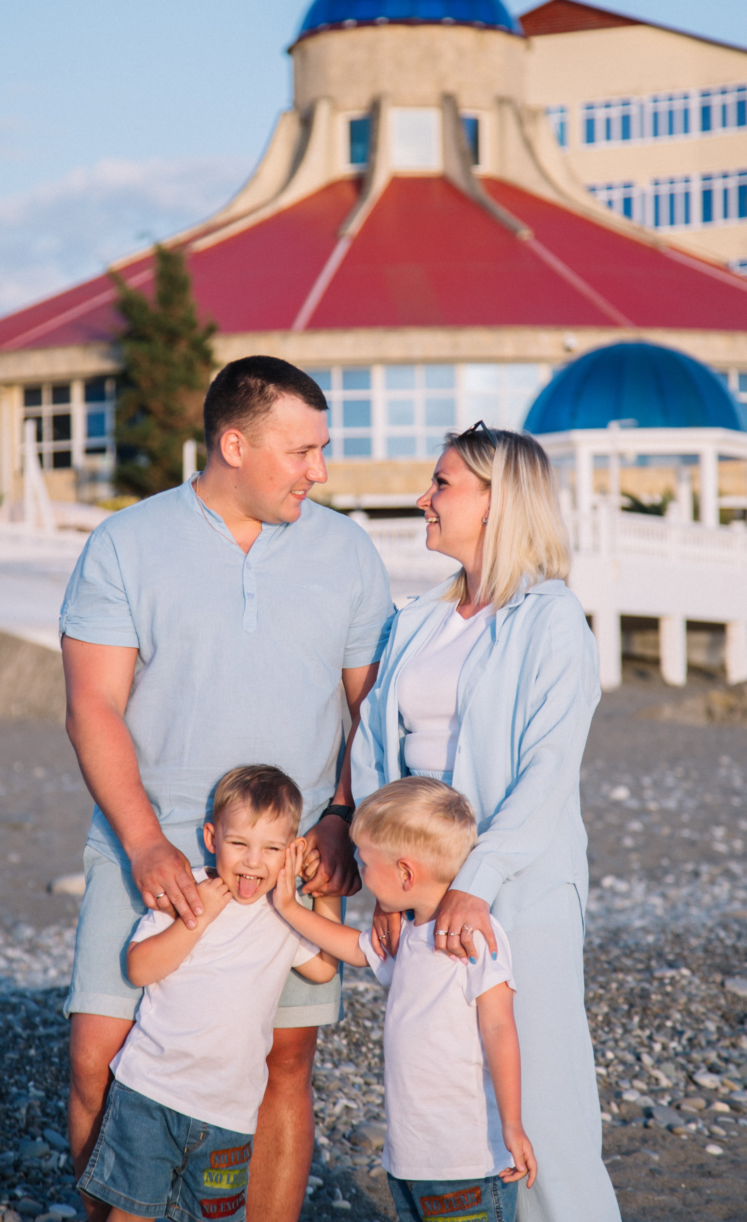 Закатная прогулка у моря. Семейный фотограф в Сочи, Лоо, Дагомысе, Вардане Кучумова Олеся