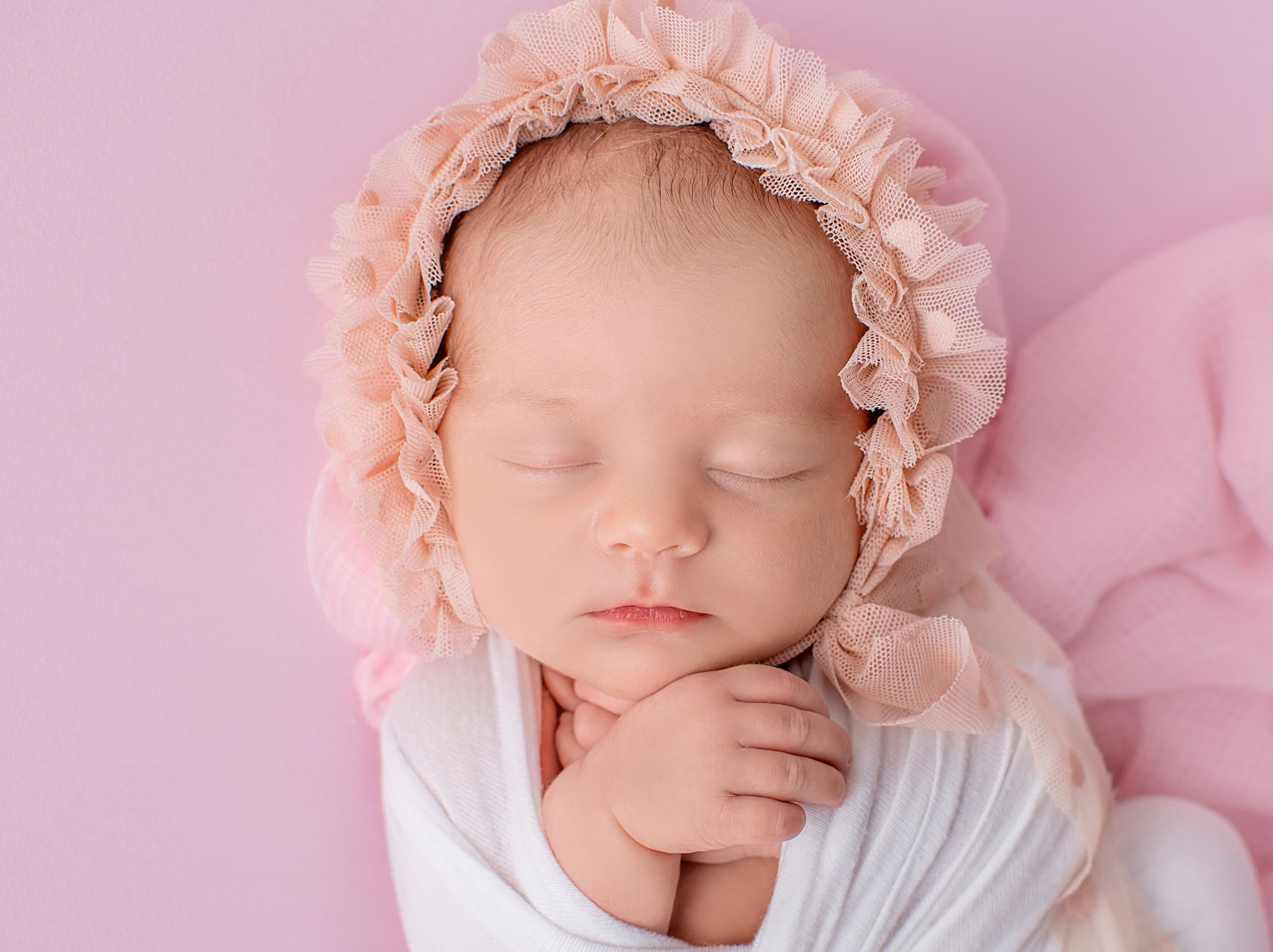 Съёмка новорожденного дома в Краснодаре Пашковка. Фотограф новорожденных Краснодар Малышенко Надежда