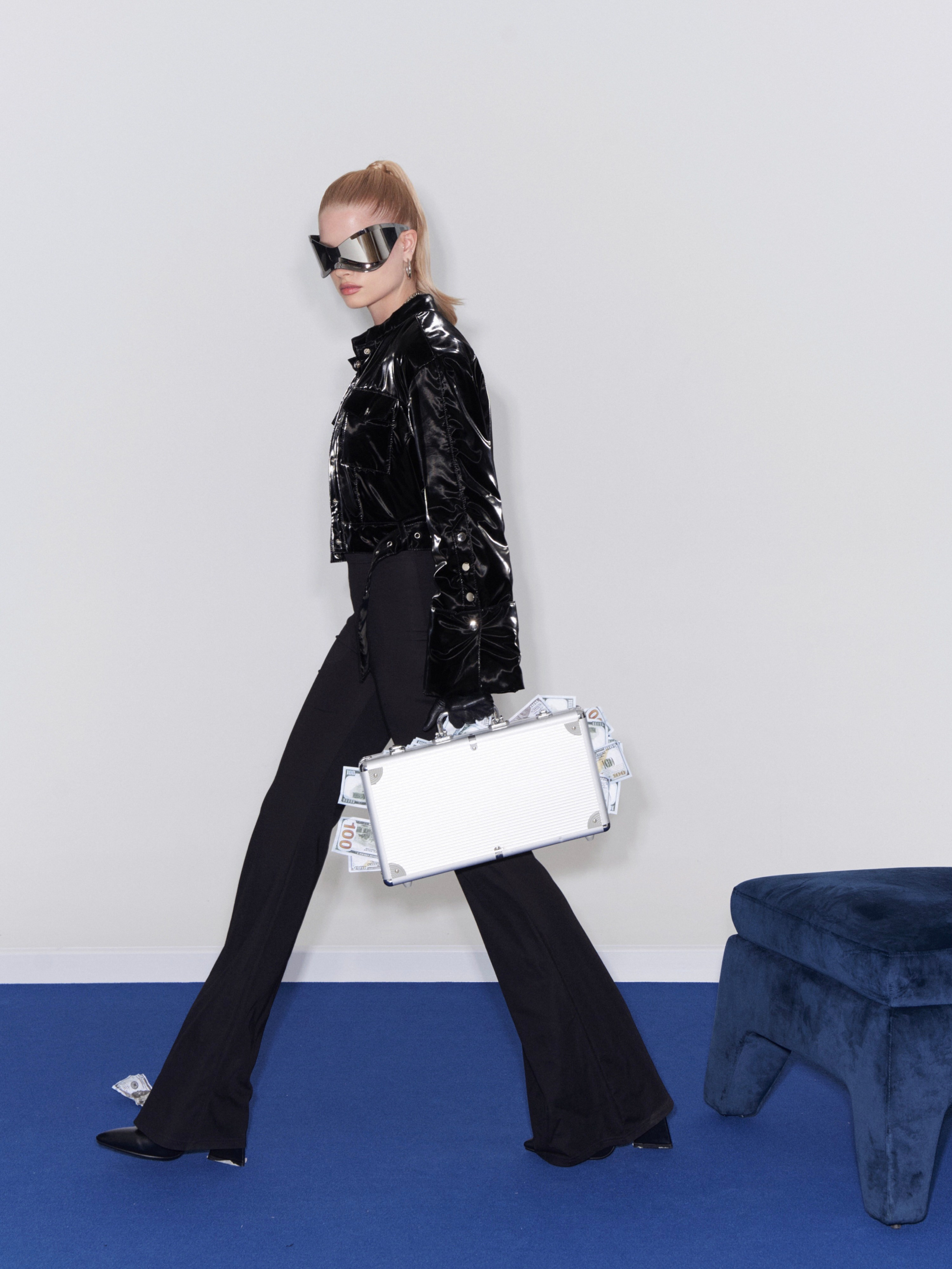 RIZZLE. Креативный продюсер / сет—дизайнер