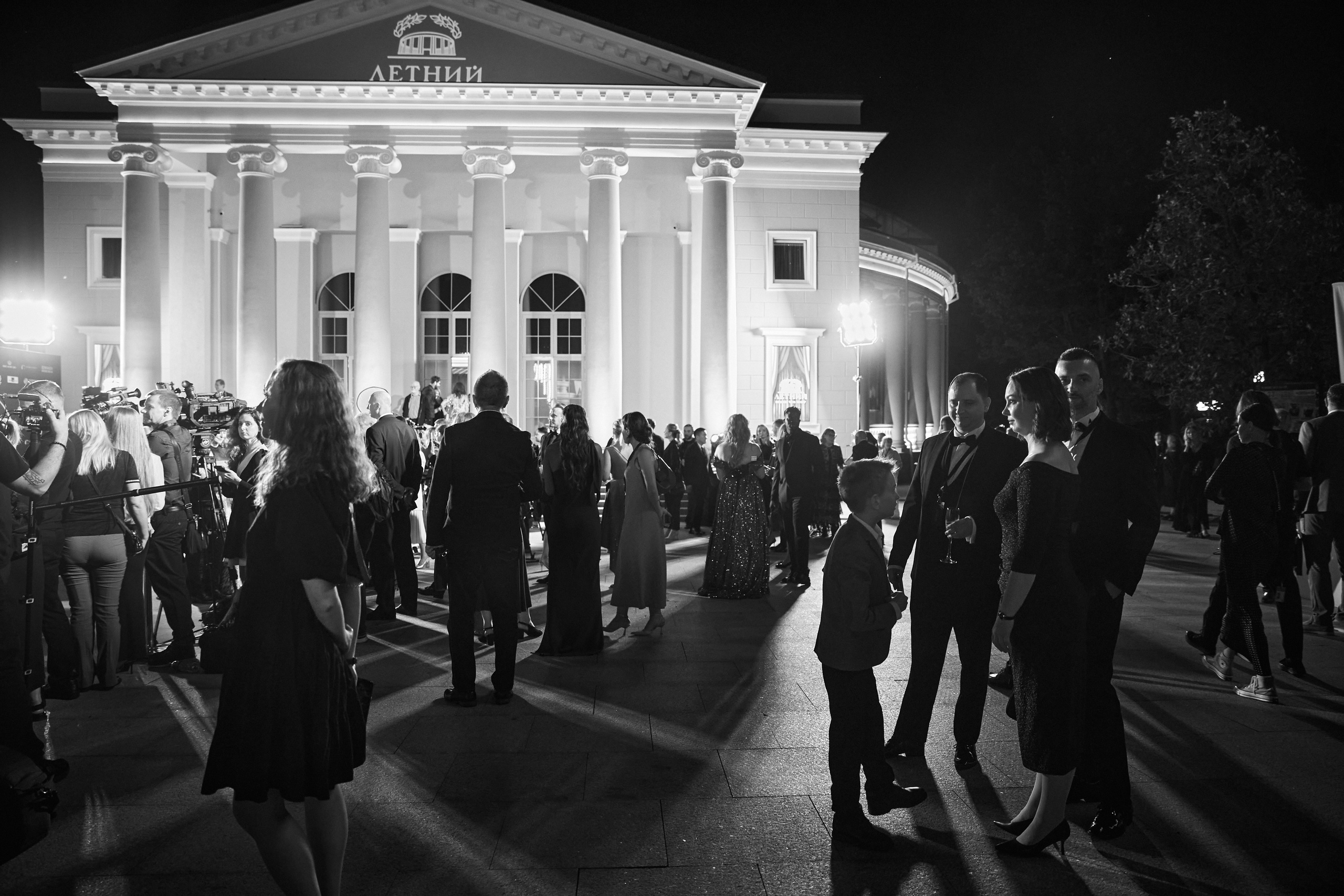 Фотосъемка репортажа кинофестиваля. Профессиональный фотограф в Сочи Виктория Джой. Обучение