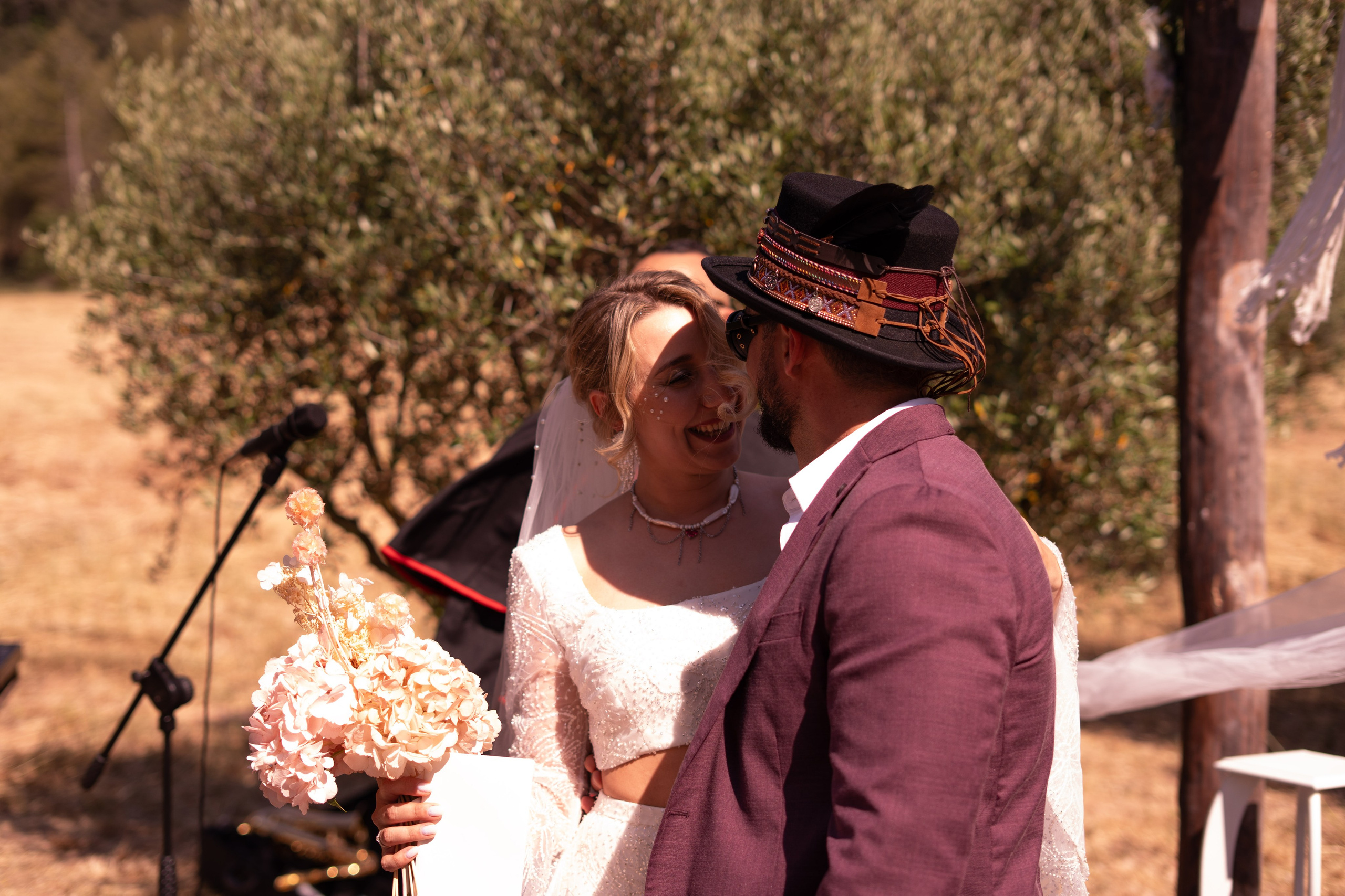 Stasy and Roberto. Wedding Photographer in Barcelona and Medellin